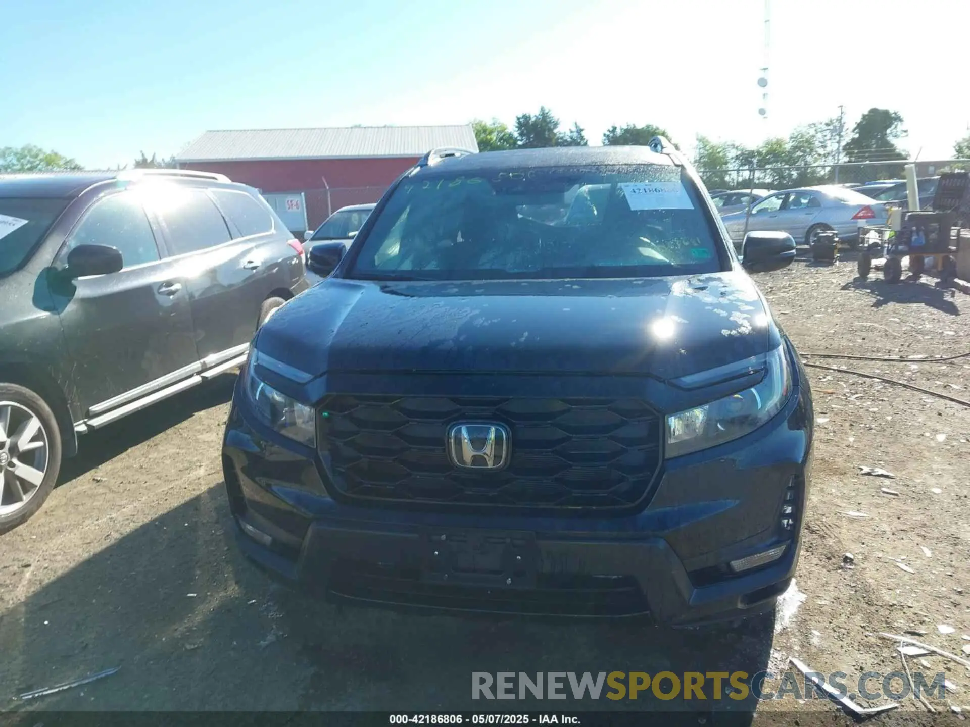 12 Photograph of a damaged car 5FNYF8H01NB003681 HONDA PASSPORT 2022