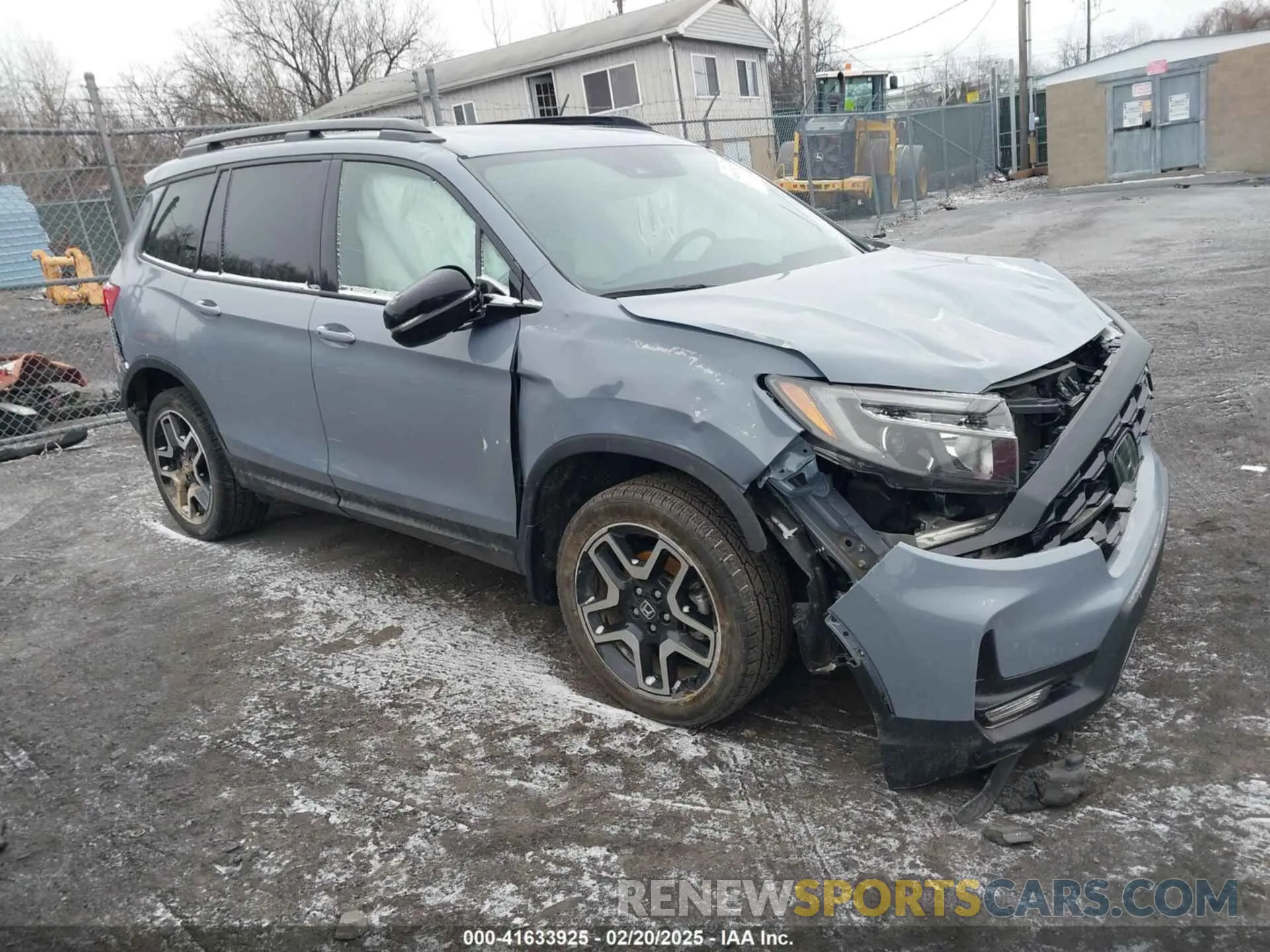 1 Photograph of a damaged car 5FNYF8H06NB015583 HONDA PASSPORT 2022