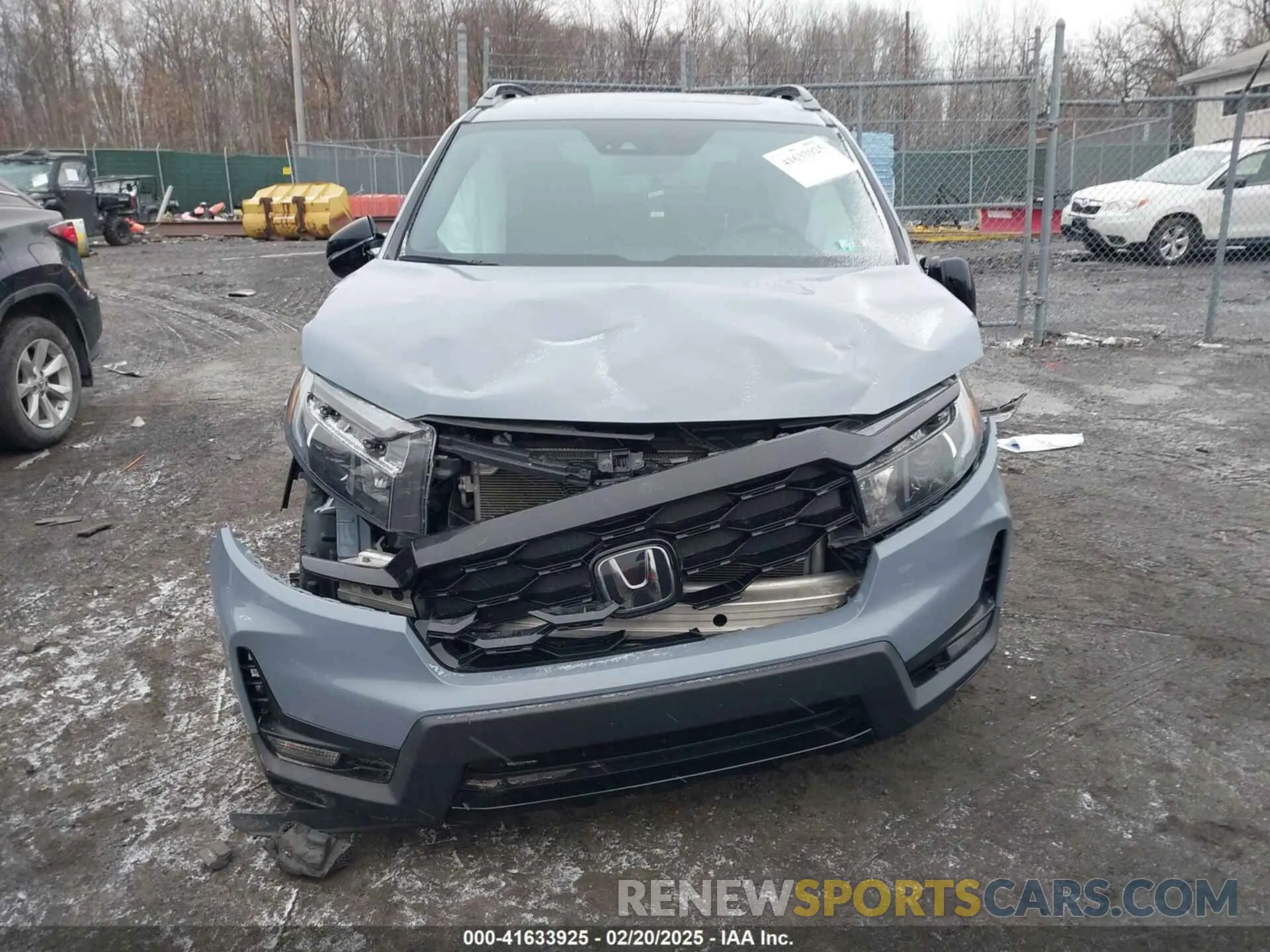 12 Photograph of a damaged car 5FNYF8H06NB015583 HONDA PASSPORT 2022