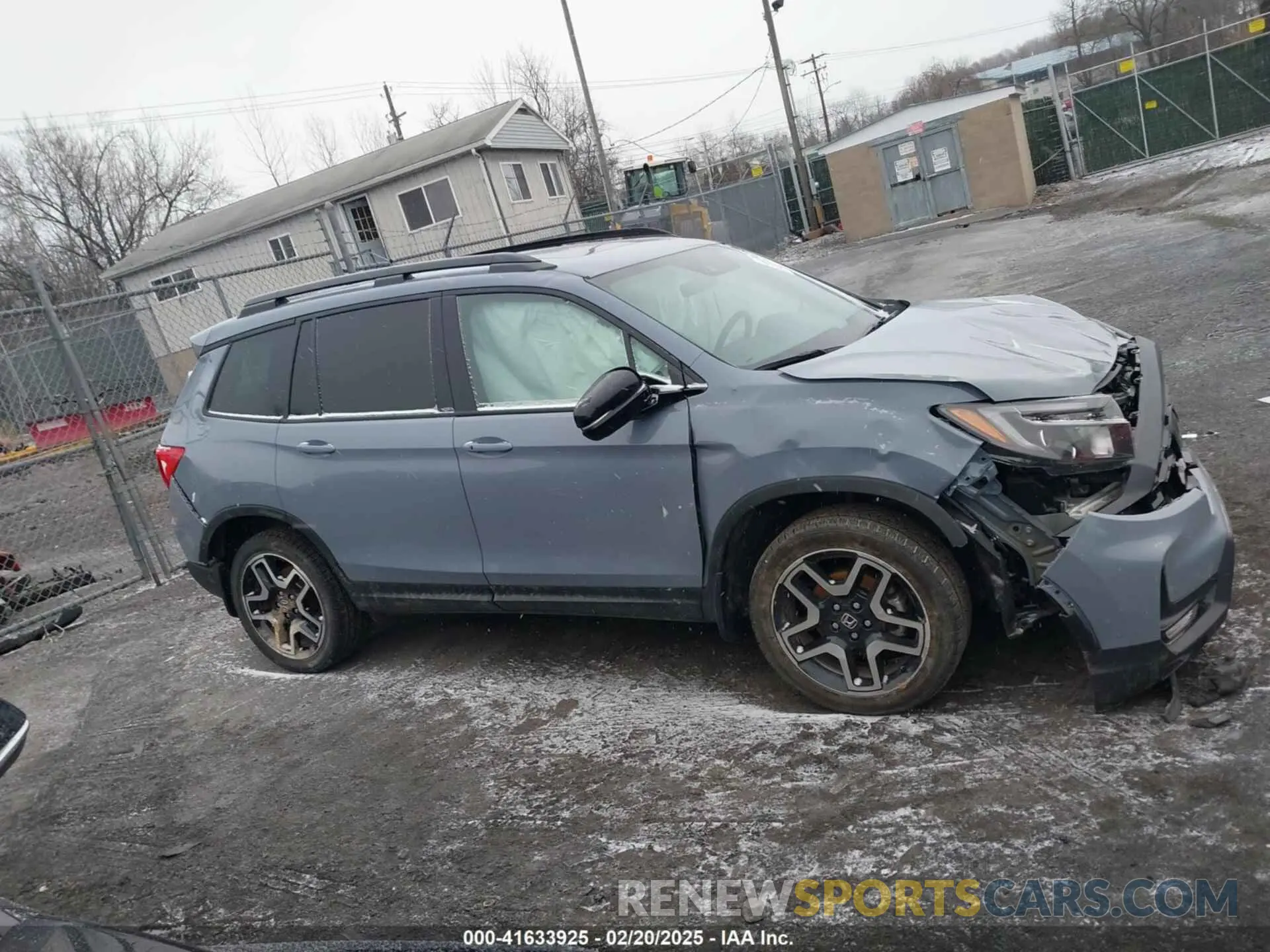 13 Photograph of a damaged car 5FNYF8H06NB015583 HONDA PASSPORT 2022