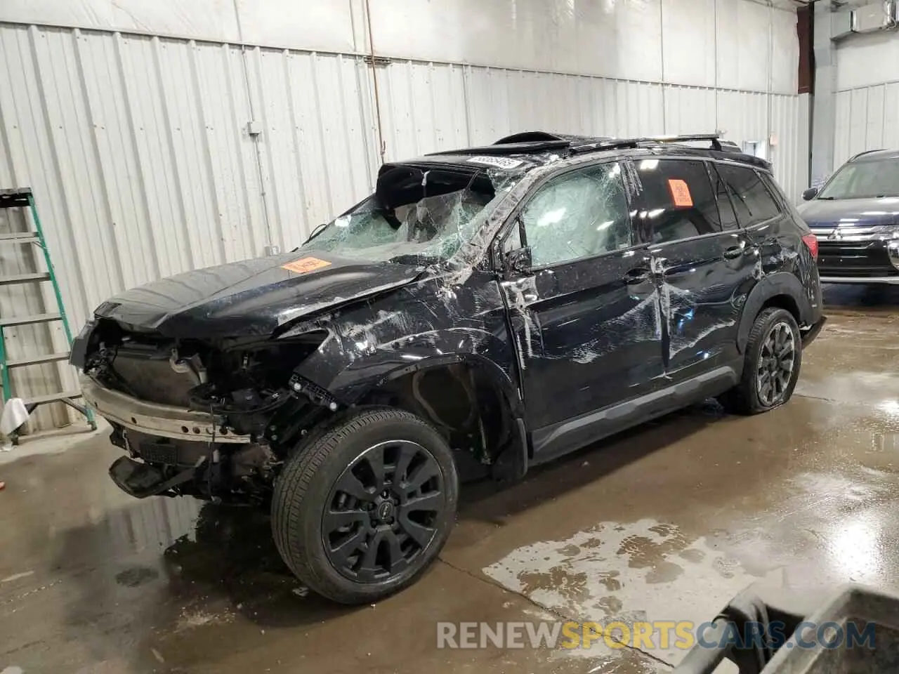 1 Photograph of a damaged car 5FNYF8H07NB008223 HONDA PASSPORT 2022