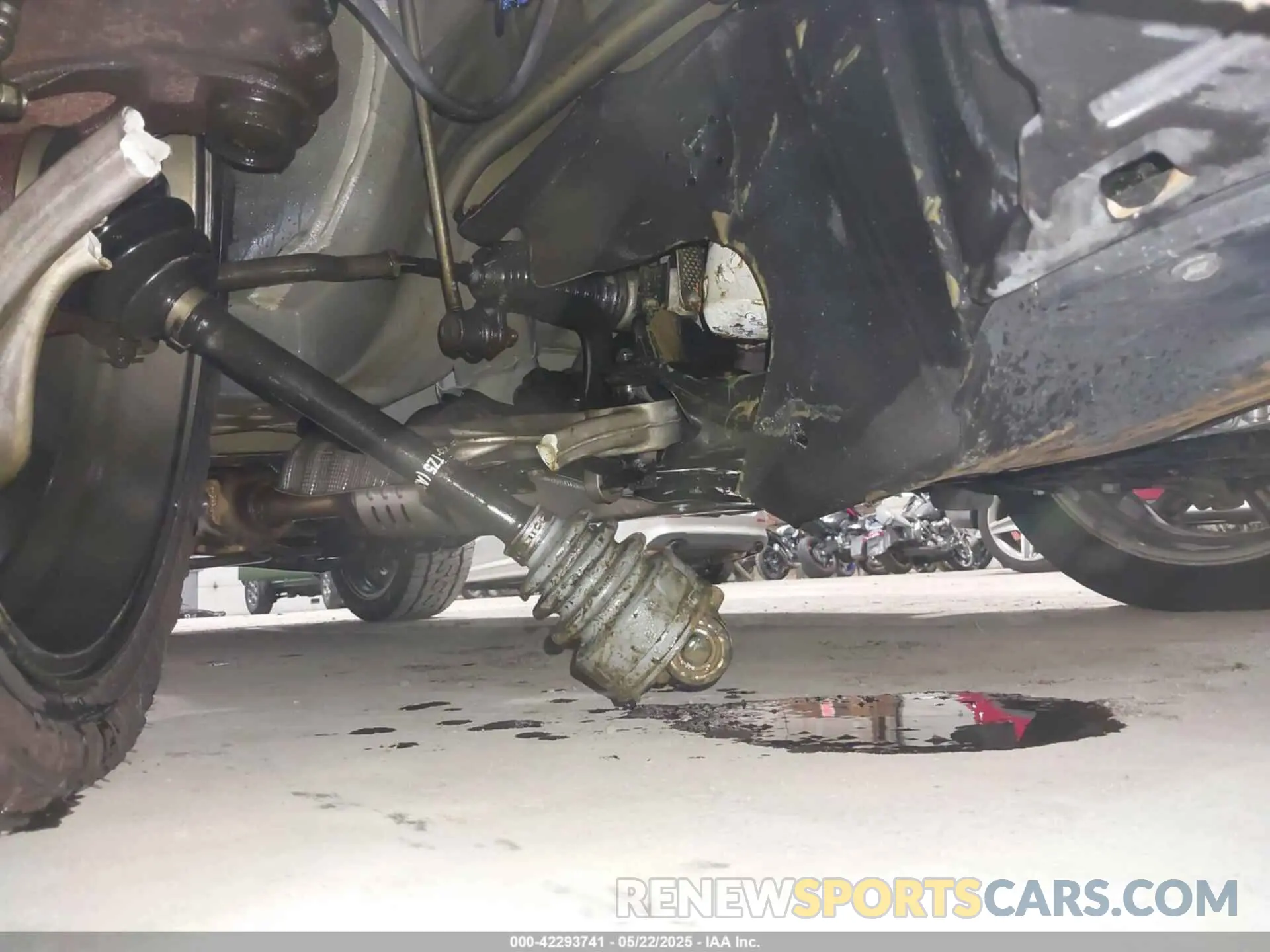 18 Photograph of a damaged car 5FNYF8H51NB004387 HONDA PASSPORT 2022