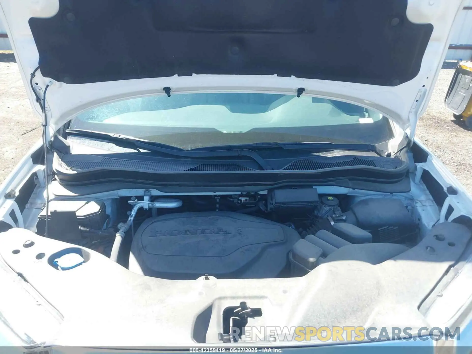 10 Photograph of a damaged car 5FNYF8H52NB009758 HONDA PASSPORT 2022