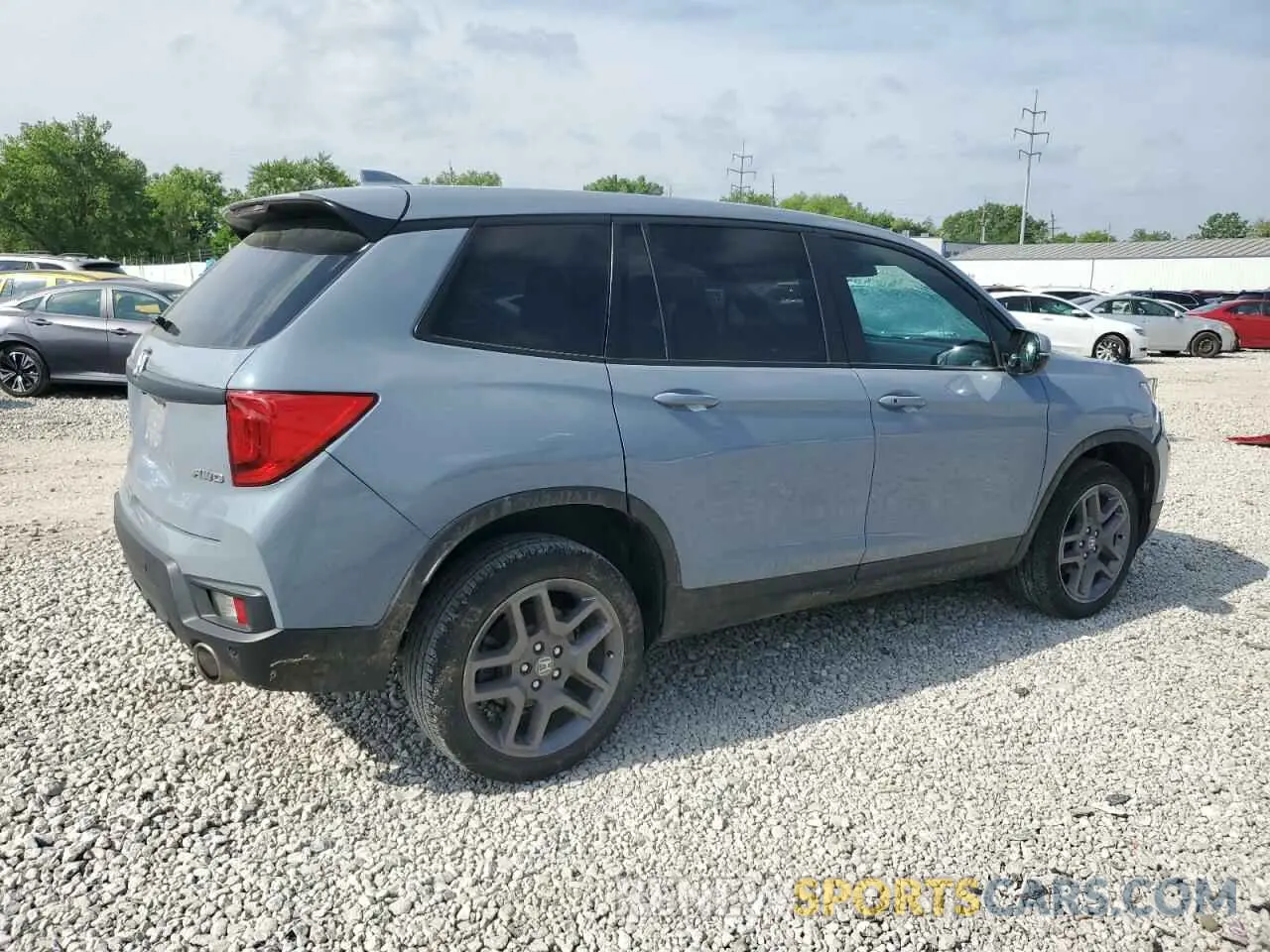 3 Photograph of a damaged car 5FNYF8H52NB031405 HONDA PASSPORT 2022