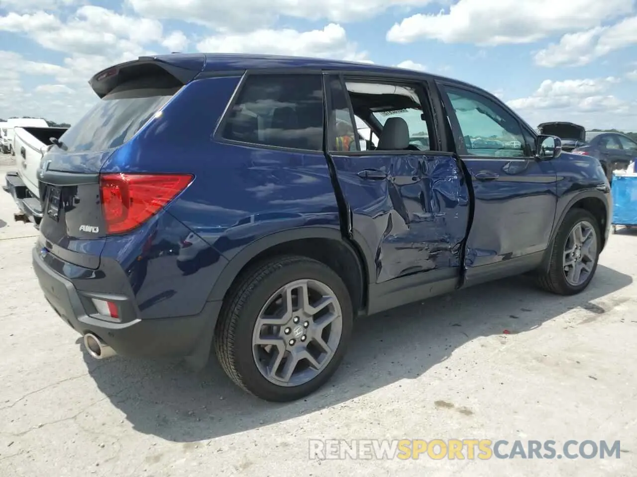 3 Photograph of a damaged car 5FNYF8H53NB029730 HONDA PASSPORT 2022