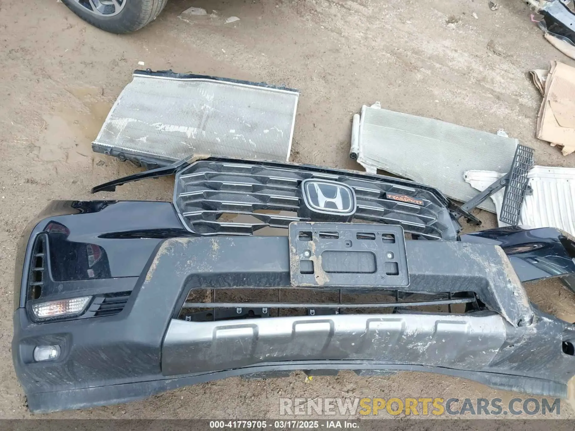 12 Photograph of a damaged car 5FNYF8H60NB011632 HONDA PASSPORT 2022