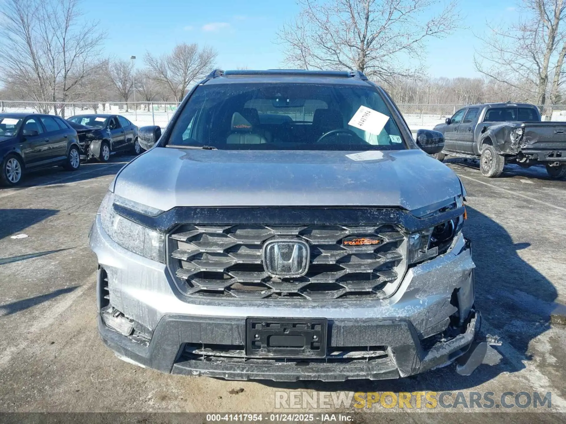 12 Photograph of a damaged car 5FNYF8H61NB000381 HONDA PASSPORT 2022