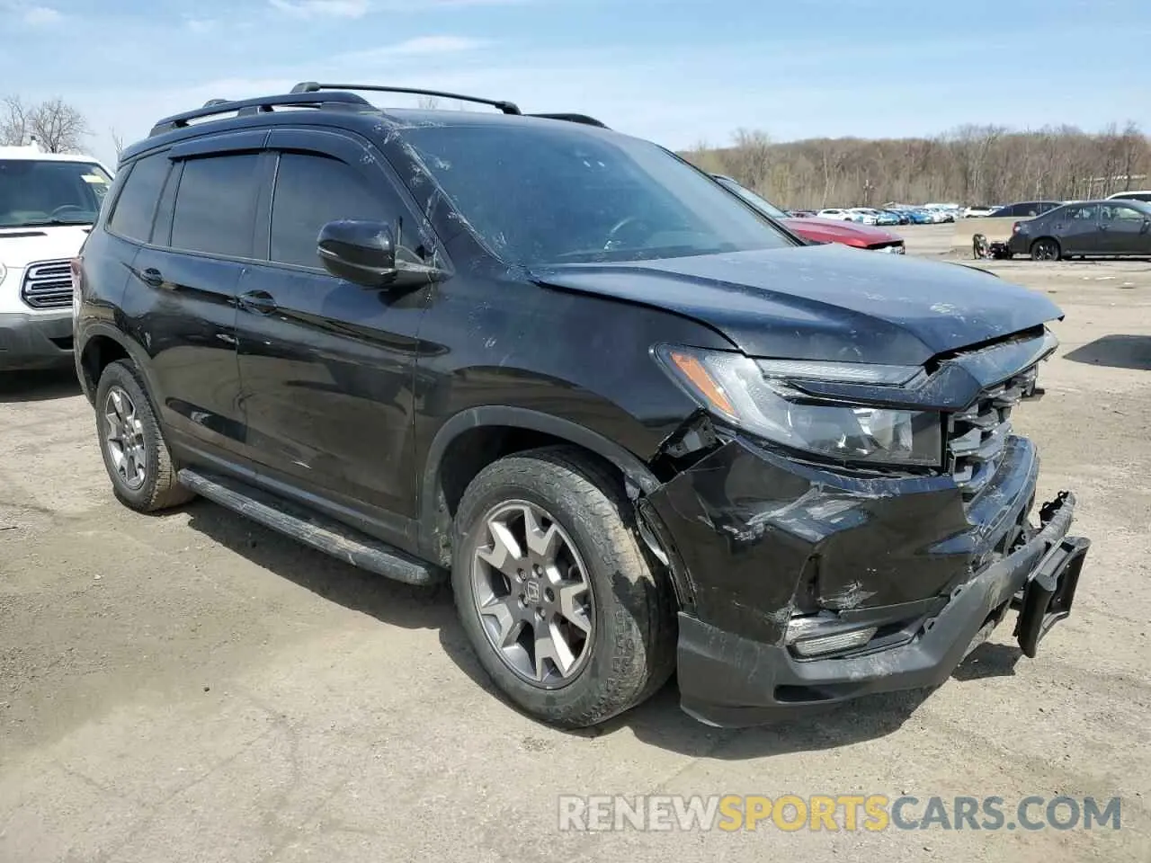4 Photograph of a damaged car 5FNYF8H62NB029873 HONDA PASSPORT 2022