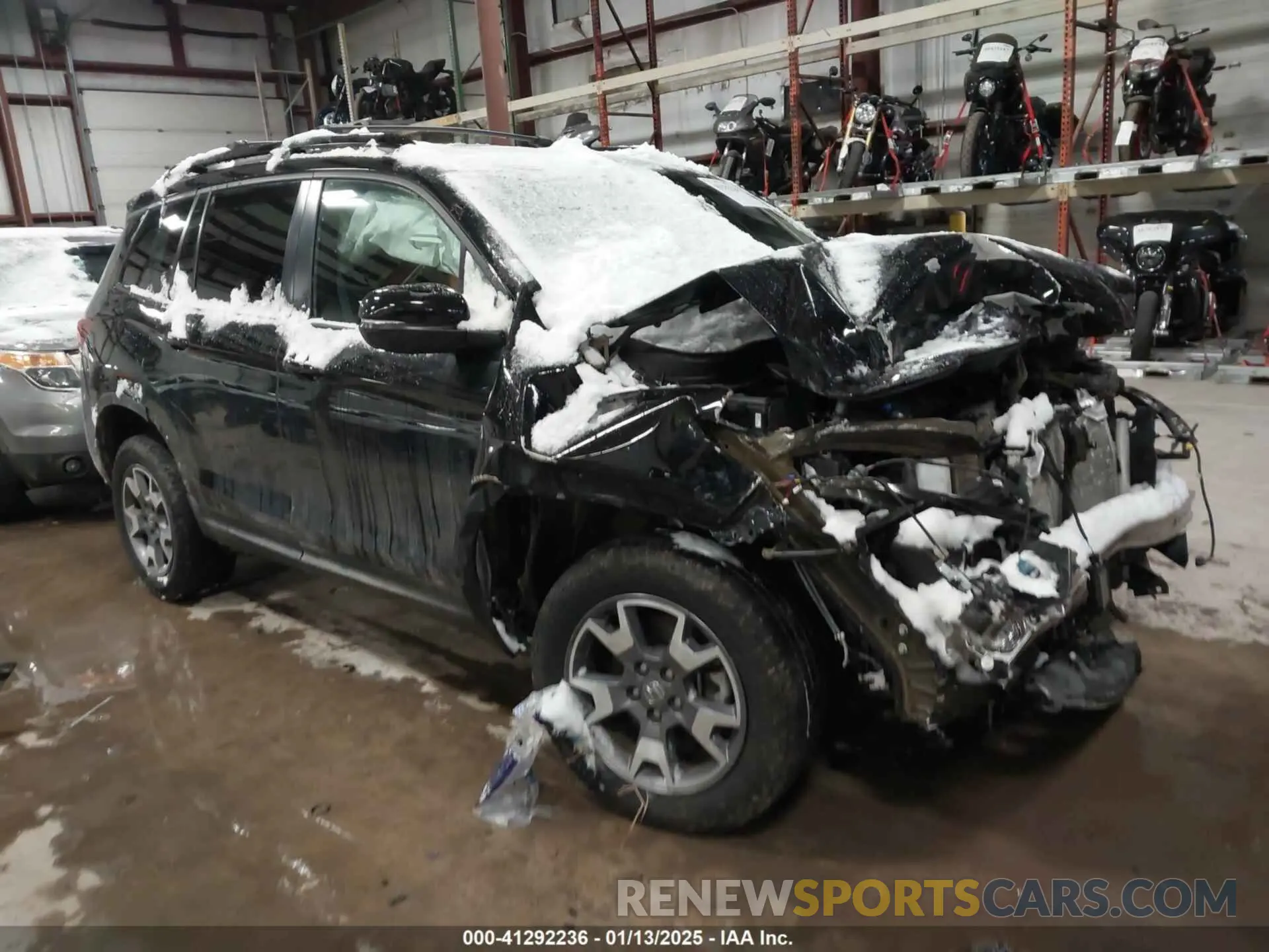 1 Photograph of a damaged car 5FNYF8H63NB028070 HONDA PASSPORT 2022