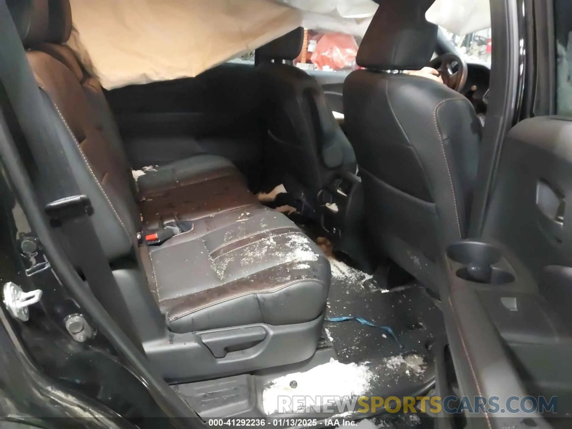 8 Photograph of a damaged car 5FNYF8H63NB028070 HONDA PASSPORT 2022
