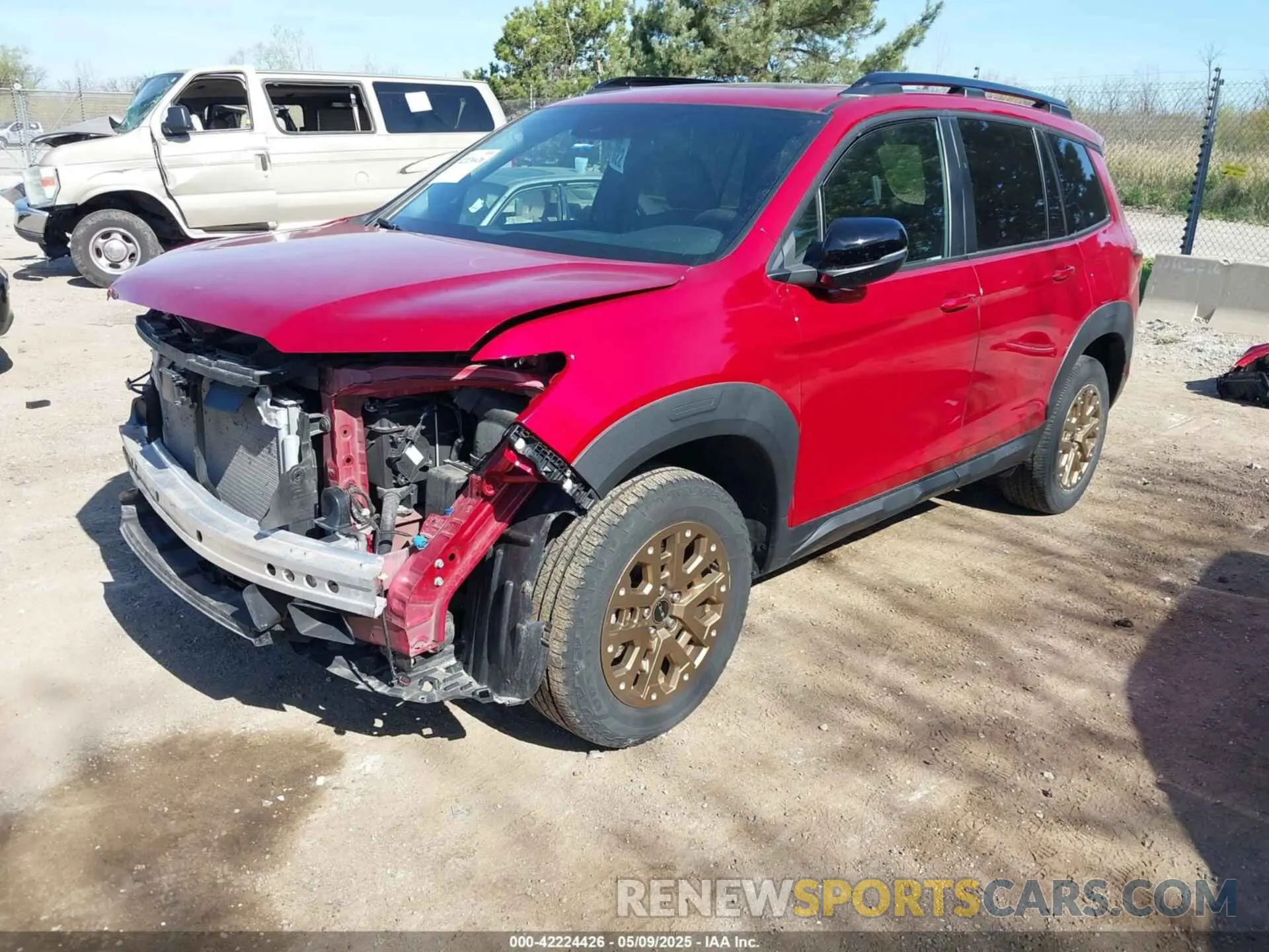 2 Photograph of a damaged car 5FNYF8H69NB015906 HONDA PASSPORT 2022