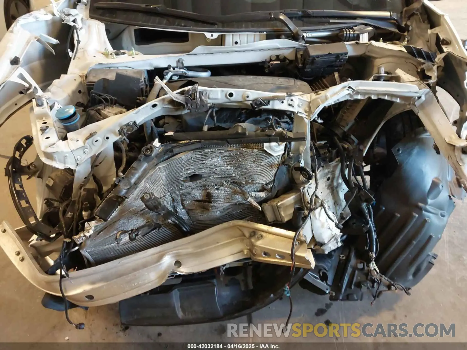 10 Photograph of a damaged car 5FNYF8H6XNB019074 HONDA PASSPORT 2022