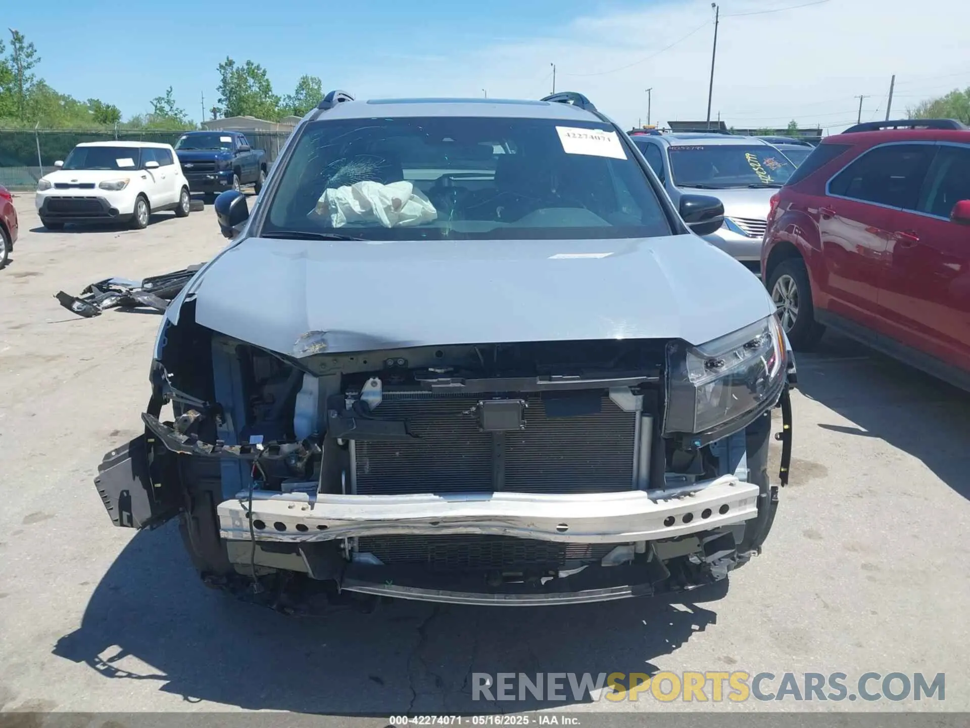 13 Photograph of a damaged car 5FNYF8H6XNB023013 HONDA PASSPORT 2022