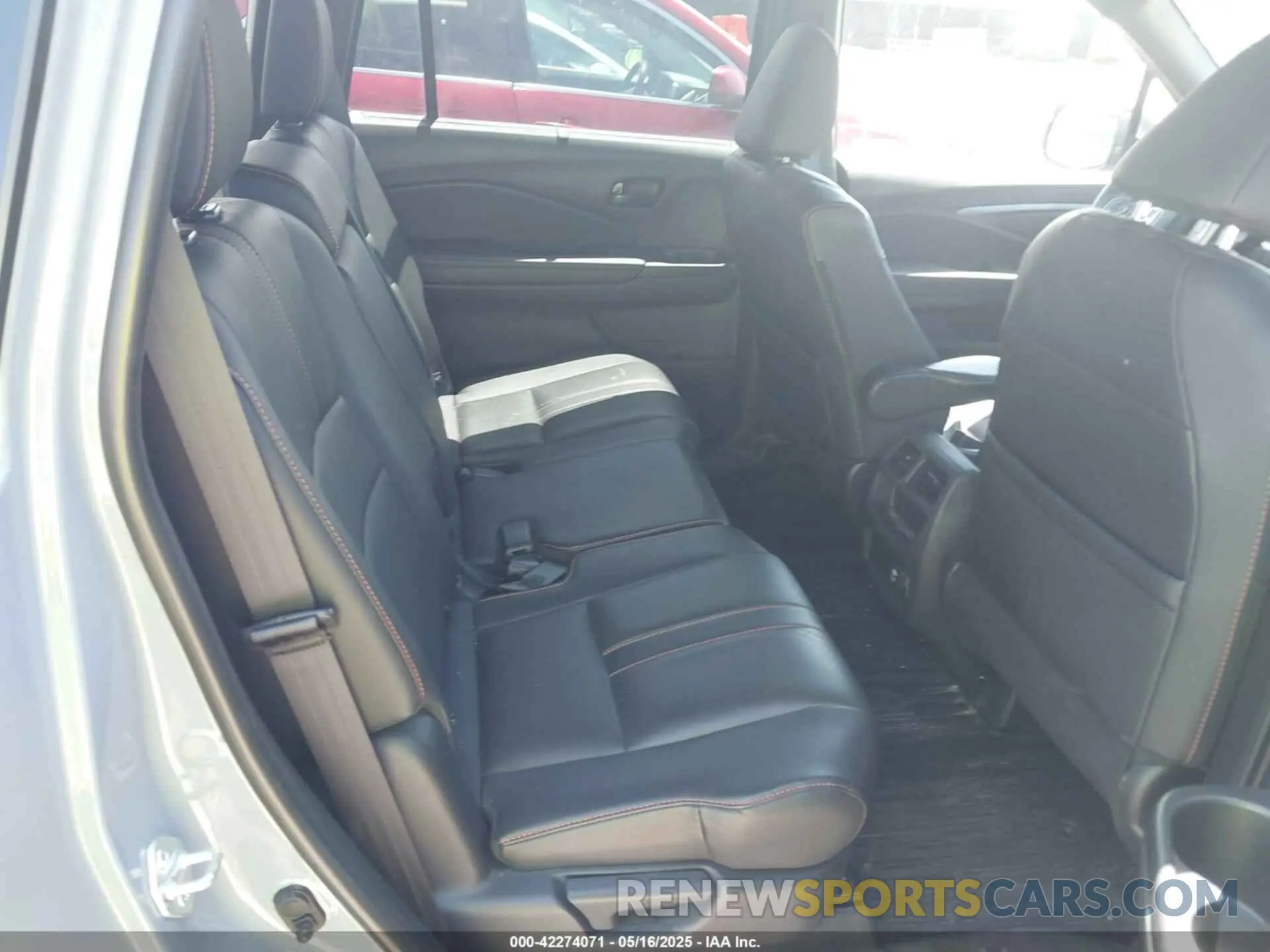 8 Photograph of a damaged car 5FNYF8H6XNB023013 HONDA PASSPORT 2022