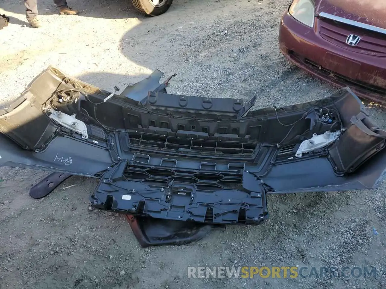 15 Photograph of a damaged car 5FNYF8H03PB032148 HONDA PASSPORT 2023