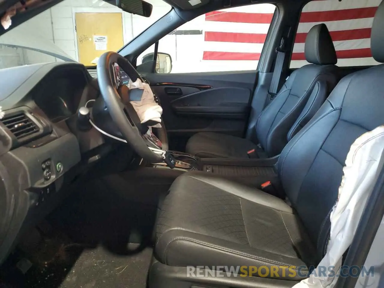 7 Photograph of a damaged car 5FNYF8H03PB034613 HONDA PASSPORT 2023