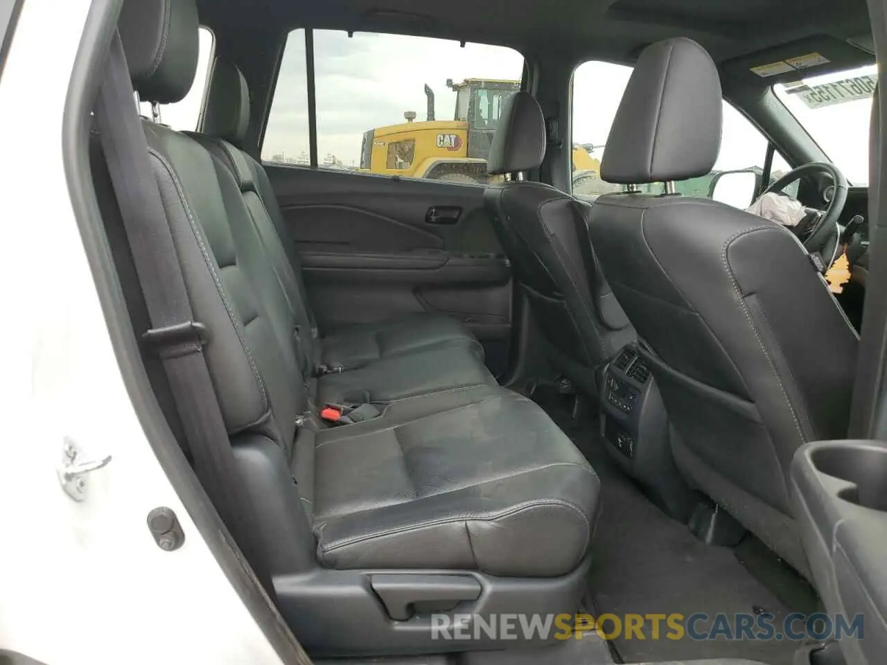 11 Photograph of a damaged car 5FNYF8H05PB013536 HONDA PASSPORT 2023