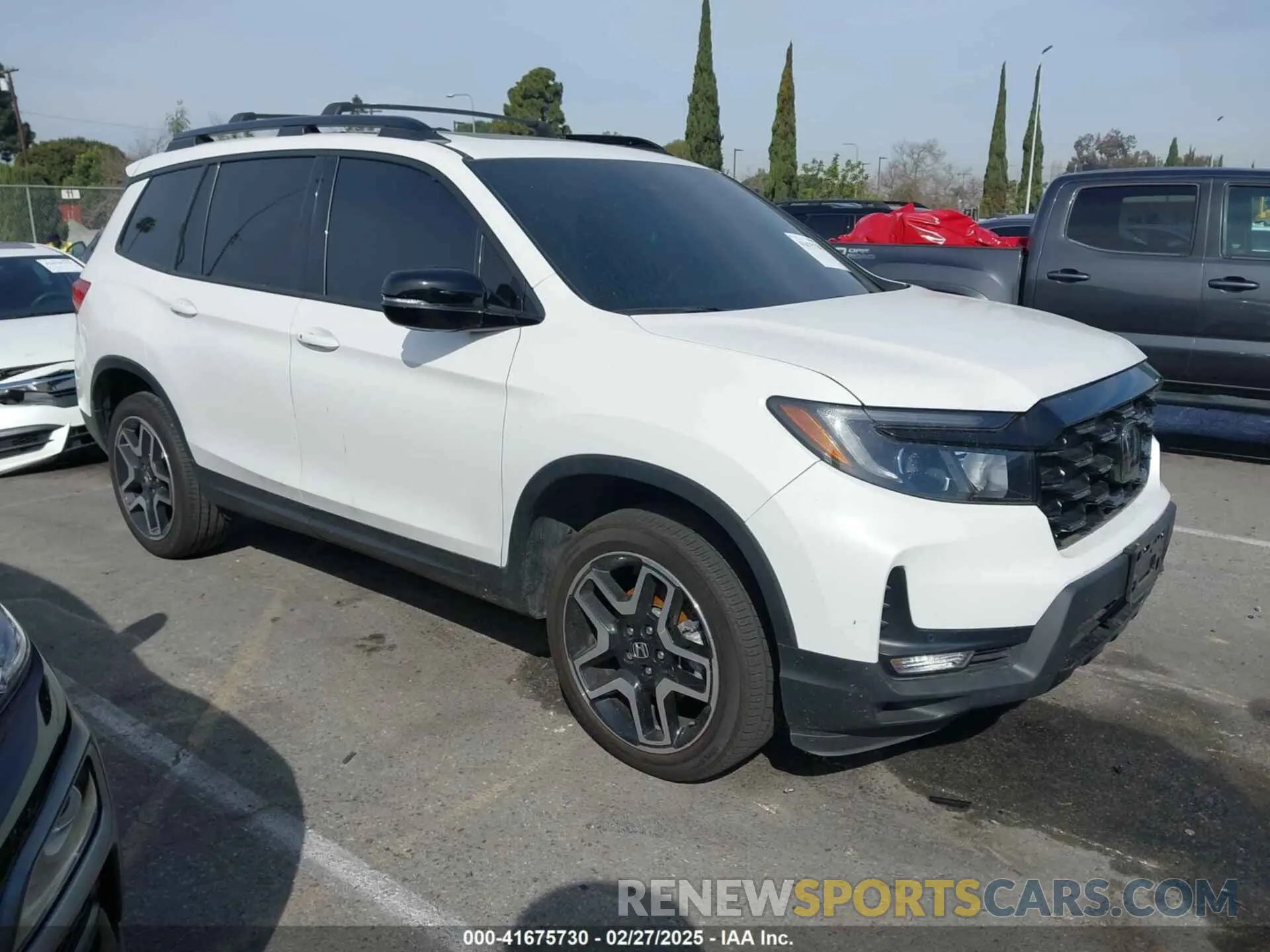 1 Photograph of a damaged car 5FNYF8H07PB010220 HONDA PASSPORT 2023