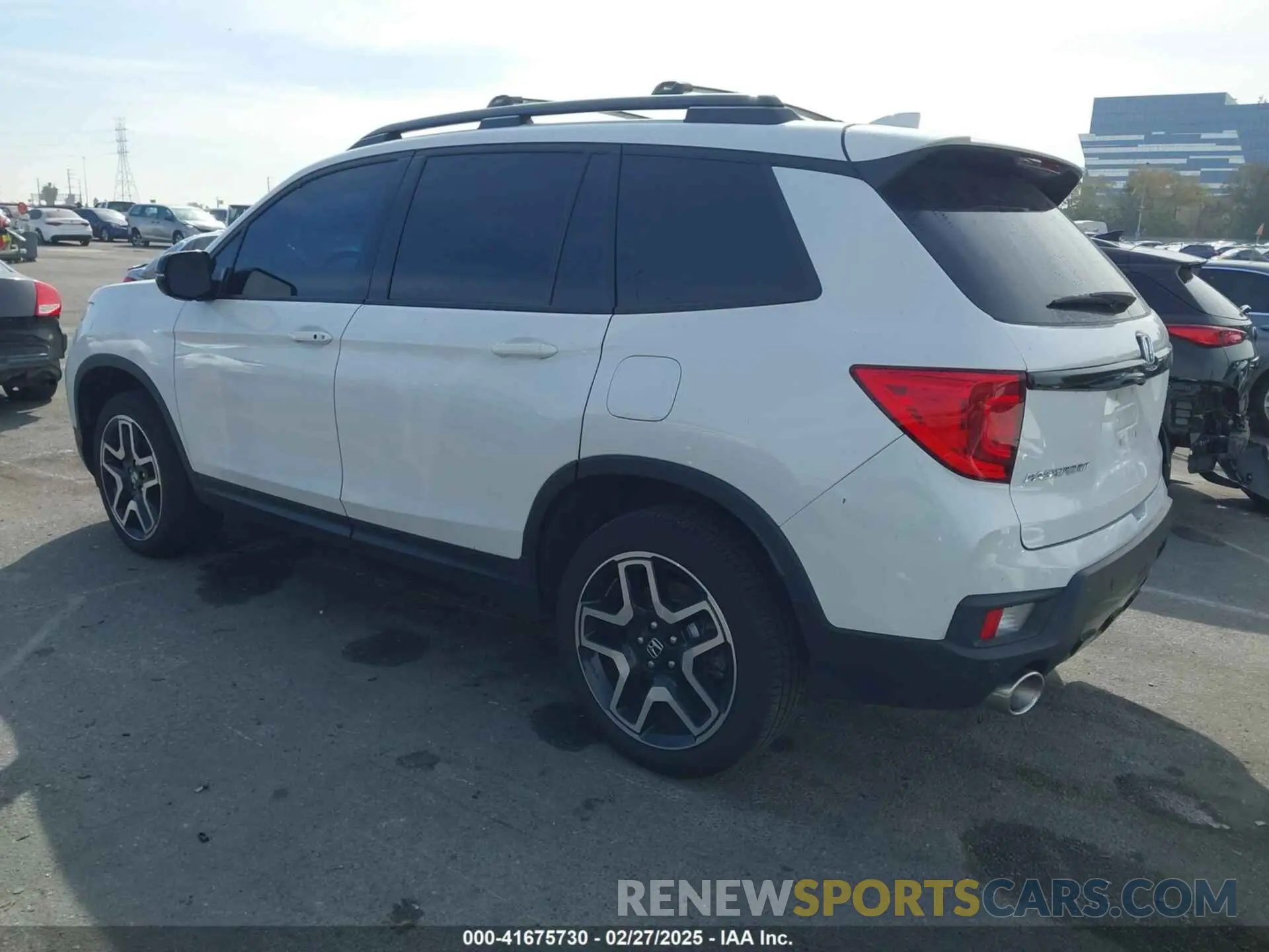 3 Photograph of a damaged car 5FNYF8H07PB010220 HONDA PASSPORT 2023