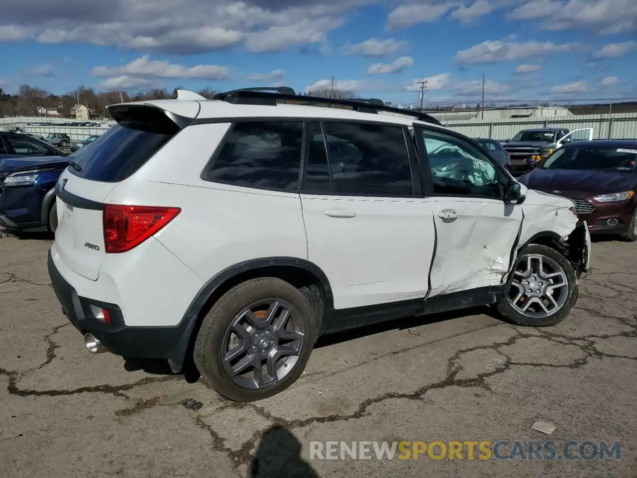 3 Photograph of a damaged car 5FNYF8H50PB016520 HONDA PASSPORT 2023