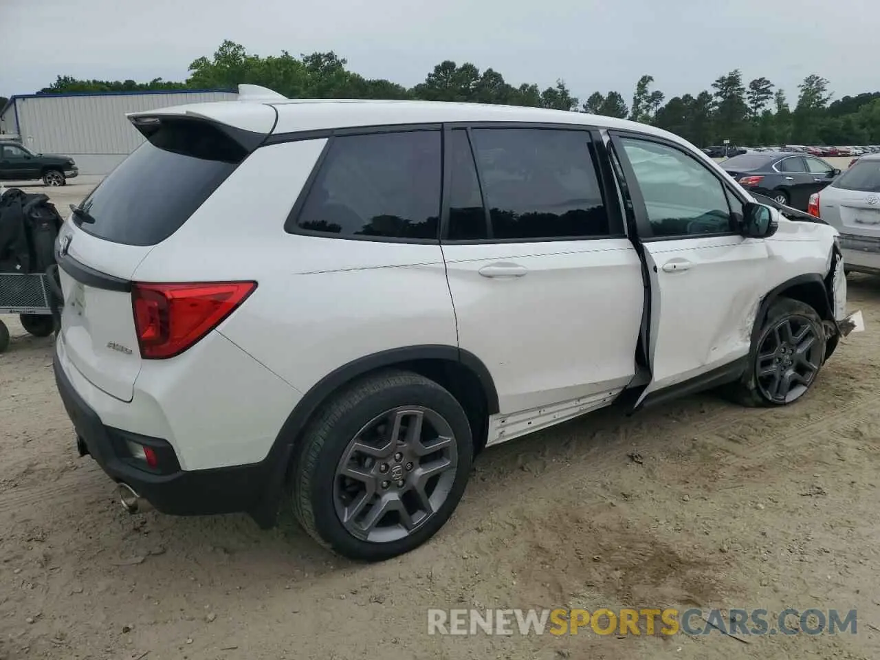 3 Photograph of a damaged car 5FNYF8H51PB033343 HONDA PASSPORT 2023