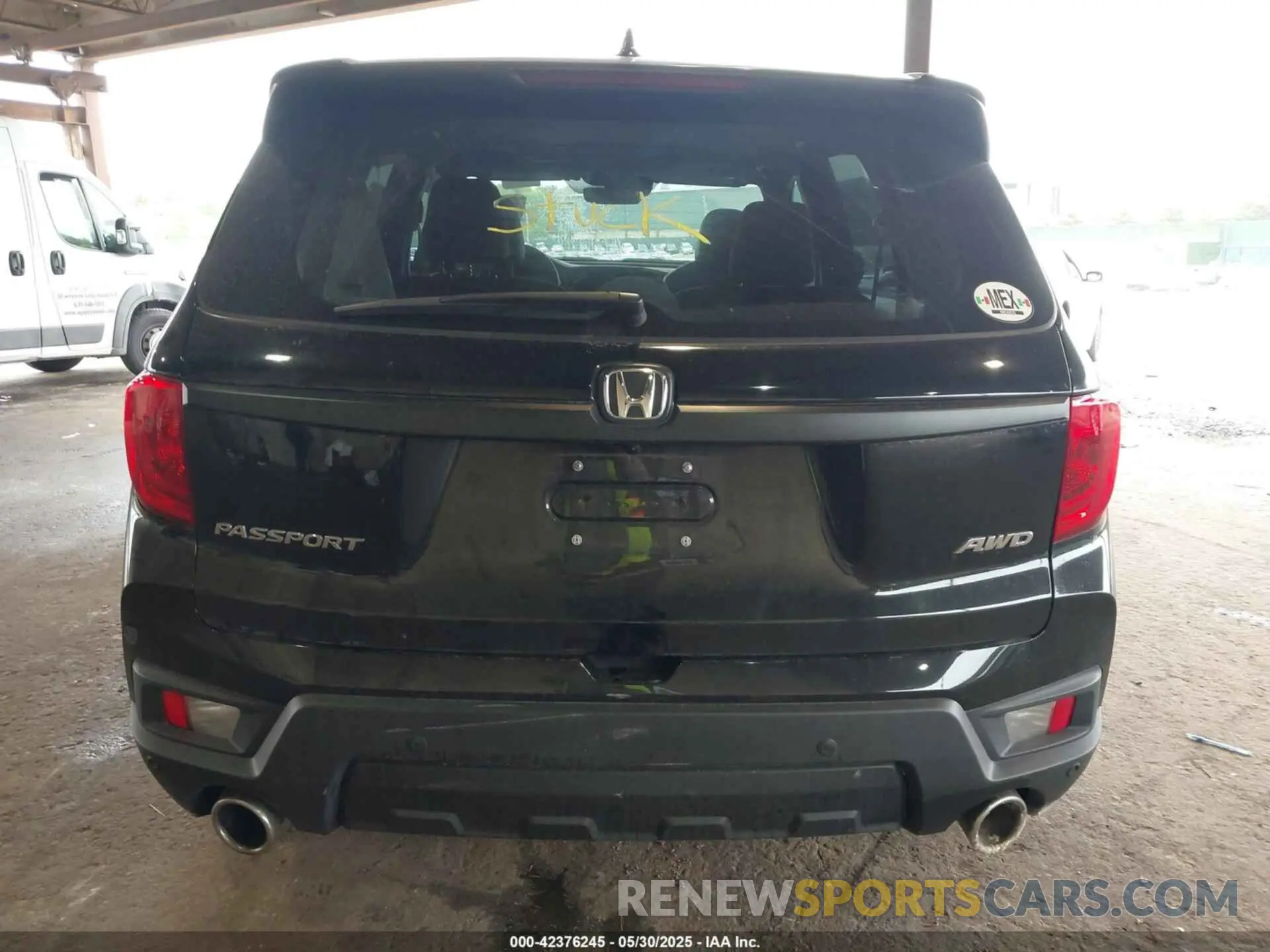 16 Photograph of a damaged car 5FNYF8H52PB033173 HONDA PASSPORT 2023