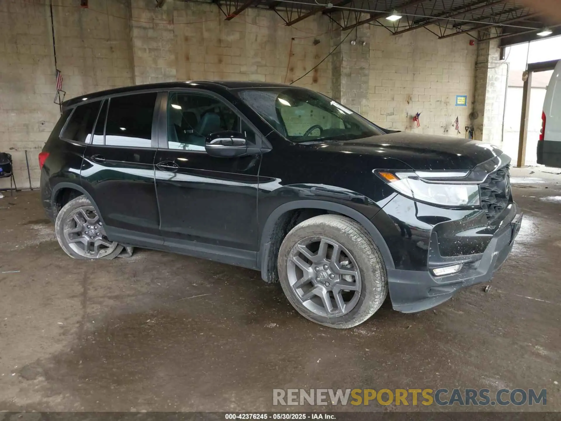6 Photograph of a damaged car 5FNYF8H52PB033173 HONDA PASSPORT 2023