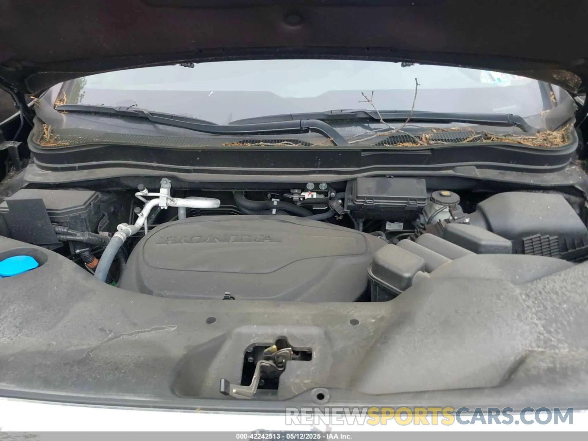 10 Photograph of a damaged car 5FNYF8H53PB011859 HONDA PASSPORT 2023