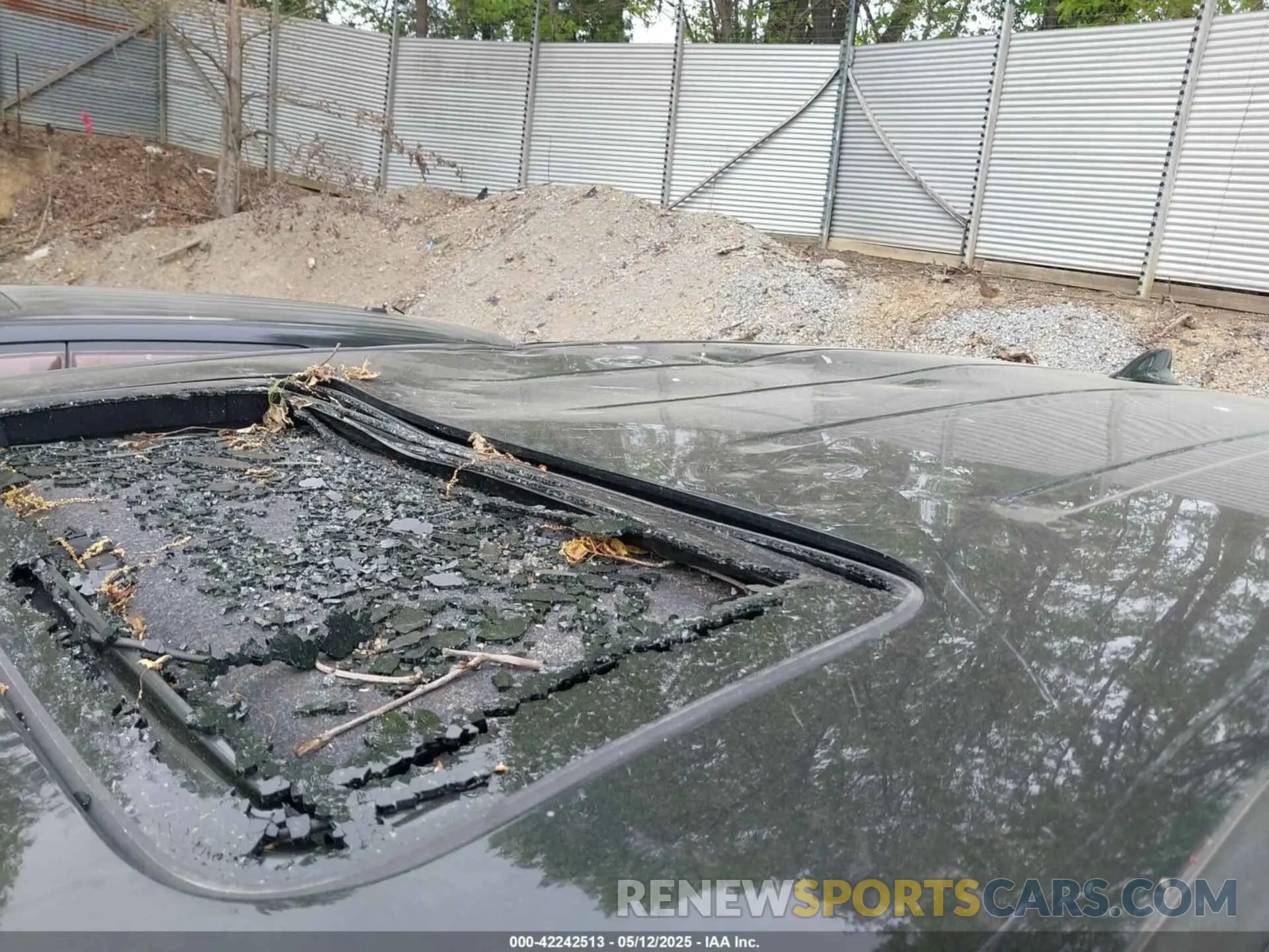 17 Photograph of a damaged car 5FNYF8H53PB011859 HONDA PASSPORT 2023