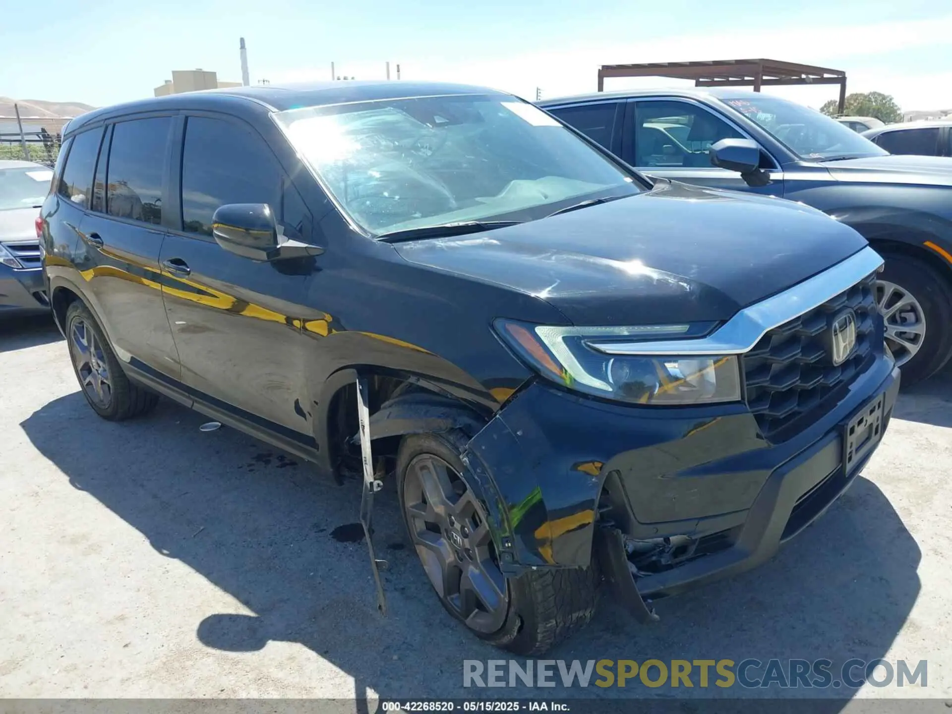 1 Photograph of a damaged car 5FNYF8H55PB020448 HONDA PASSPORT 2023