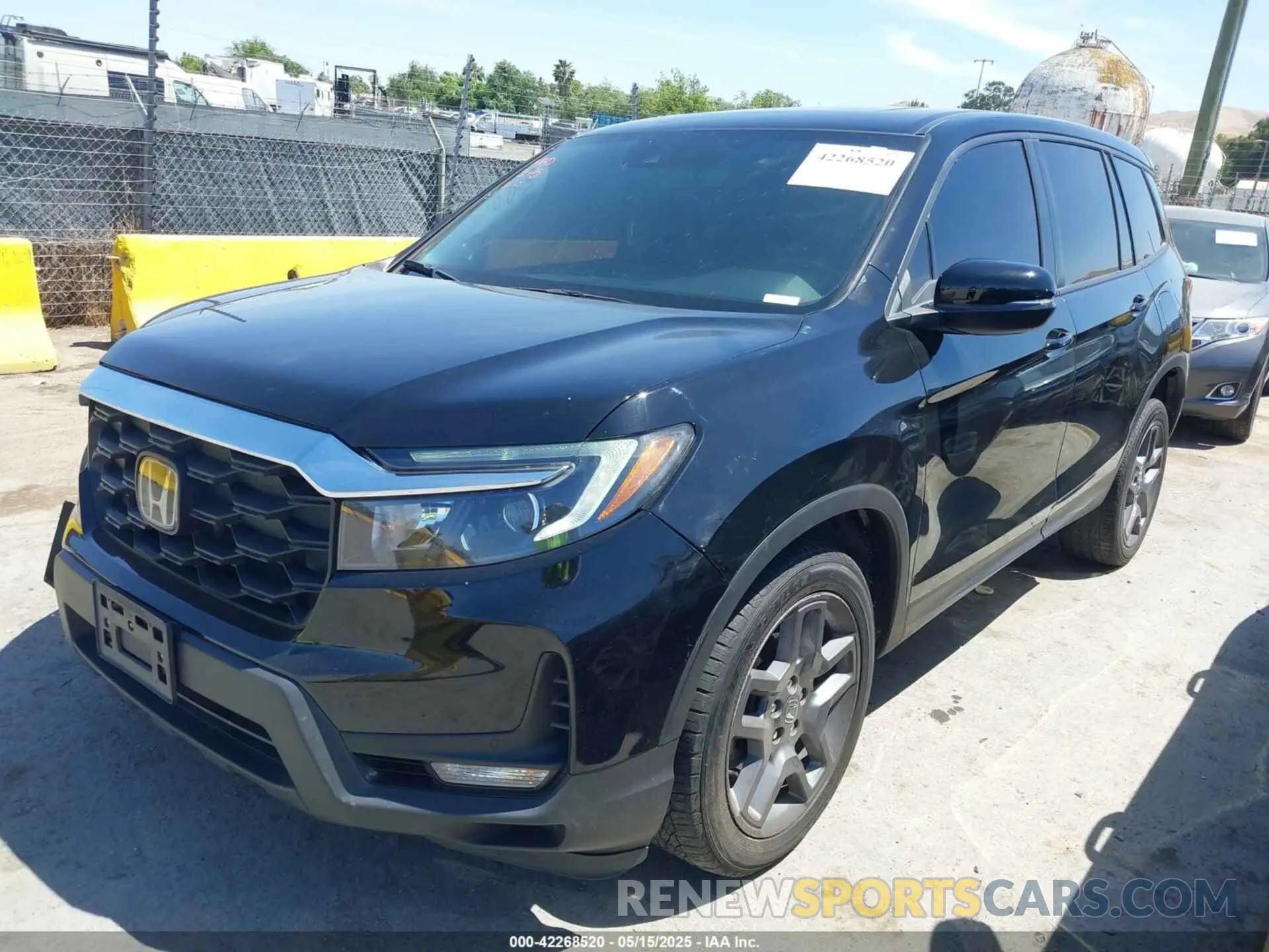 2 Photograph of a damaged car 5FNYF8H55PB020448 HONDA PASSPORT 2023