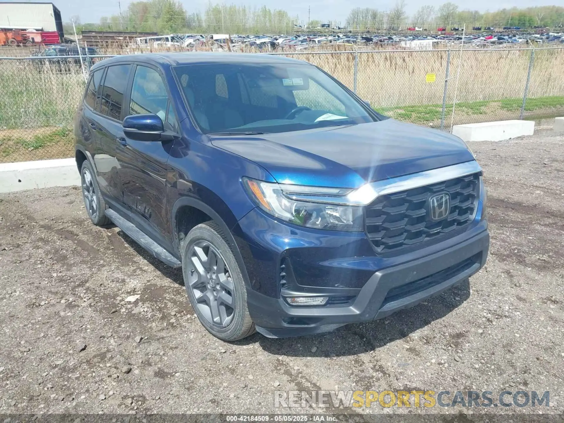 1 Photograph of a damaged car 5FNYF8H57PB004896 HONDA PASSPORT 2023