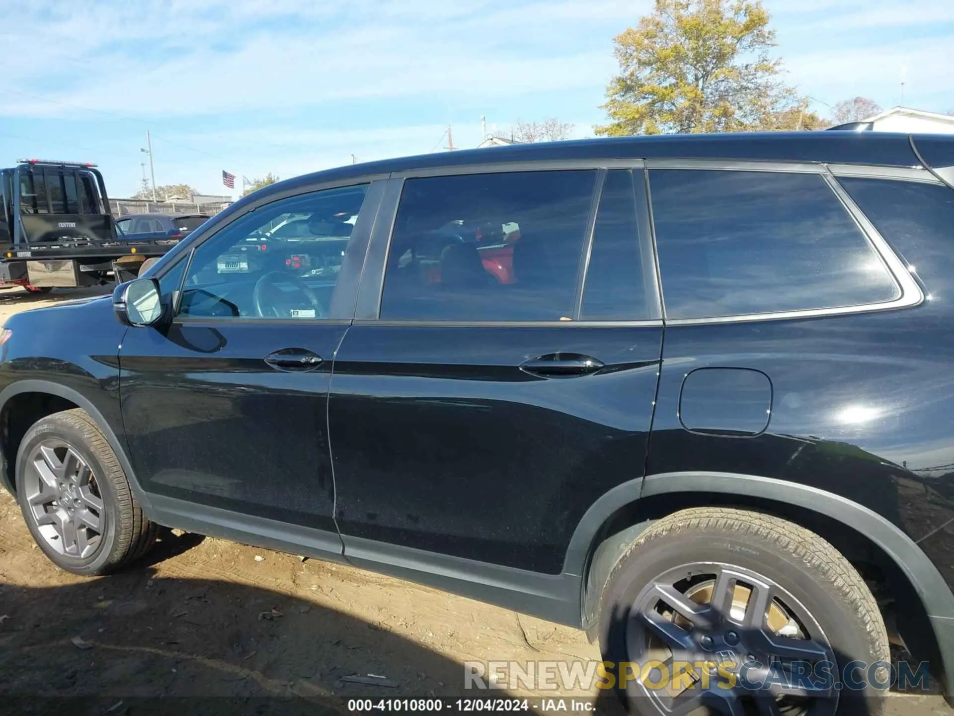 15 Photograph of a damaged car 5FNYF8H57PB019186 HONDA PASSPORT 2023