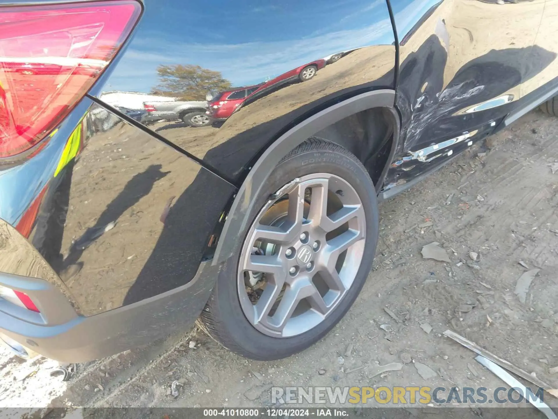 6 Photograph of a damaged car 5FNYF8H57PB019186 HONDA PASSPORT 2023
