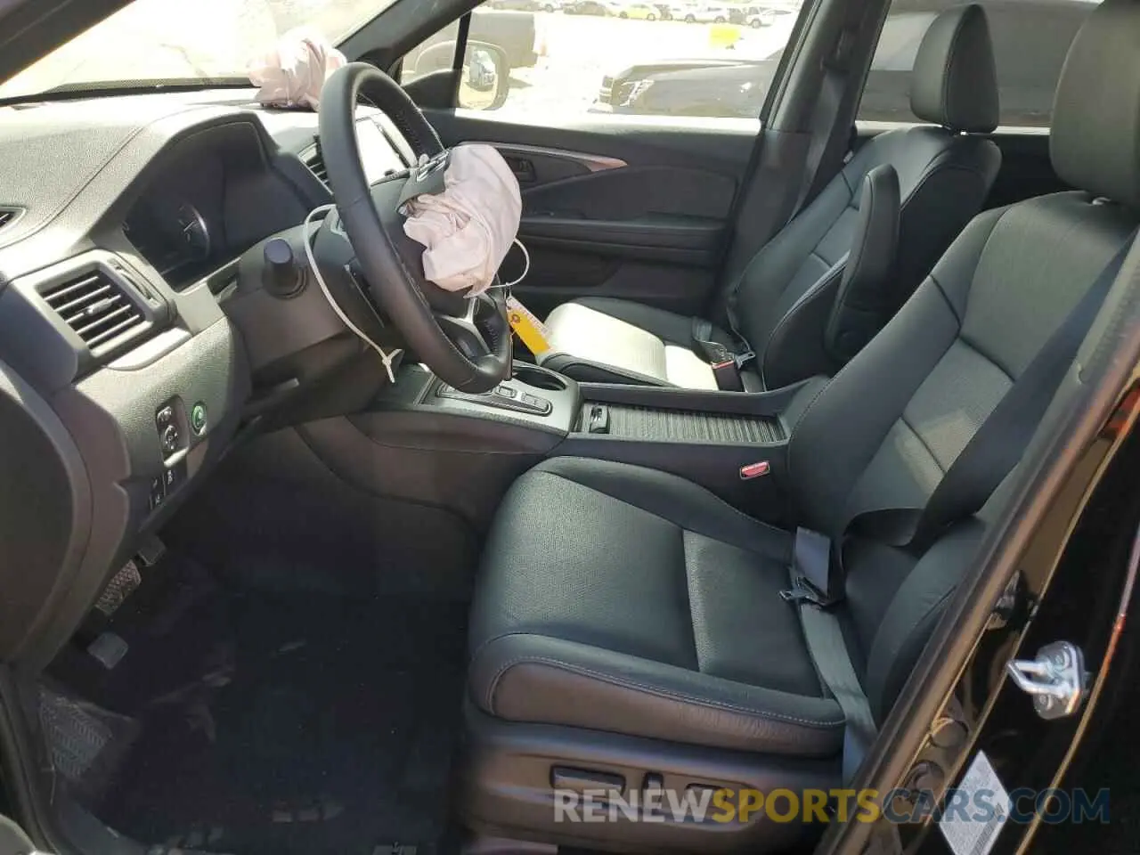 7 Photograph of a damaged car 5FNYF8H58PB032416 HONDA PASSPORT 2023
