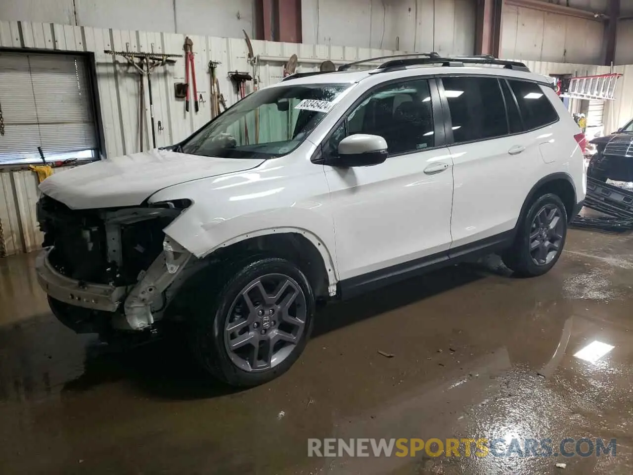 1 Photograph of a damaged car 5FNYF8H59PB011459 HONDA PASSPORT 2023