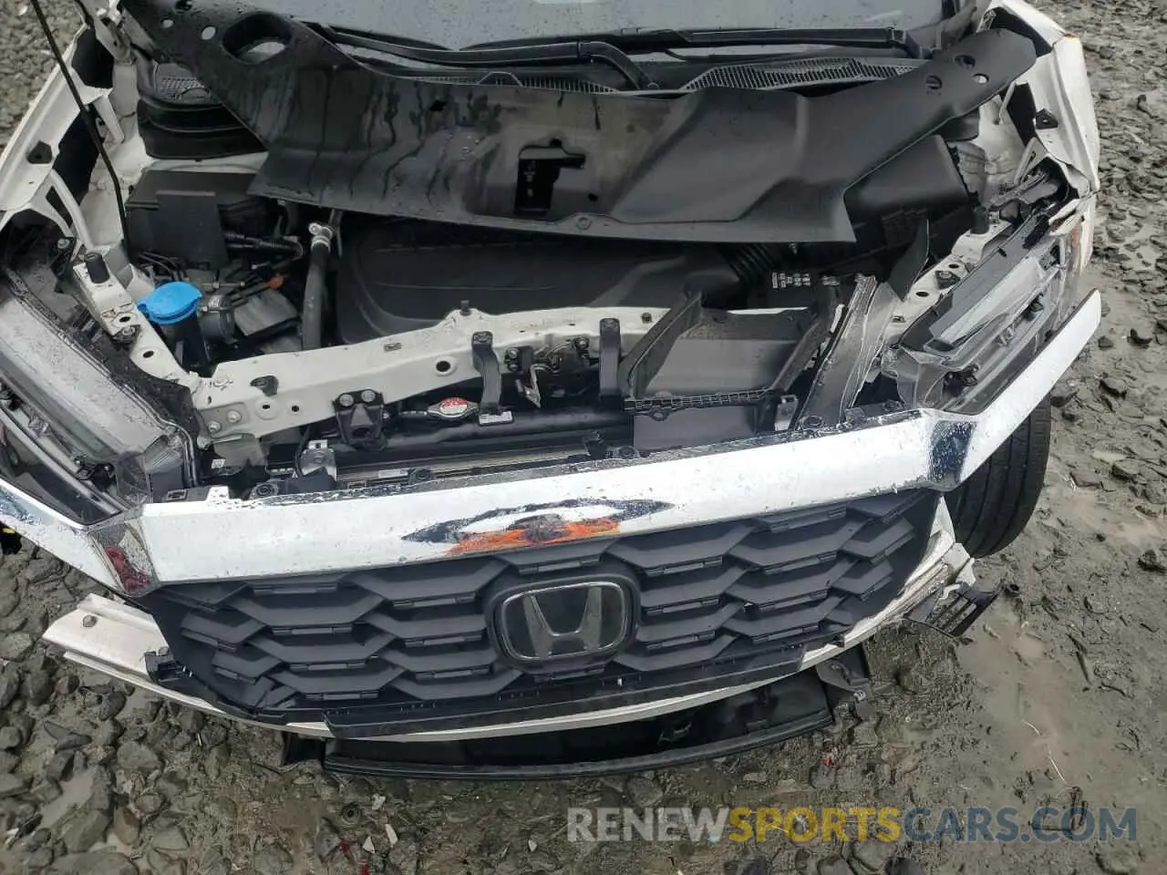 13 Photograph of a damaged car 5FNYF8H59PB041173 HONDA PASSPORT 2023