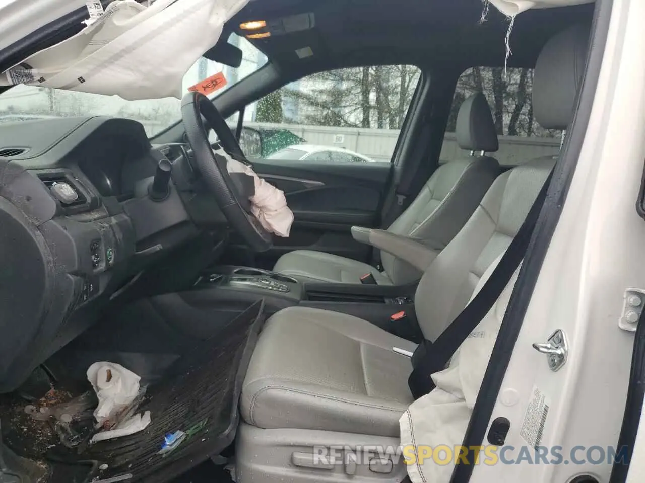 7 Photograph of a damaged car 5FNYF8H59PB041173 HONDA PASSPORT 2023