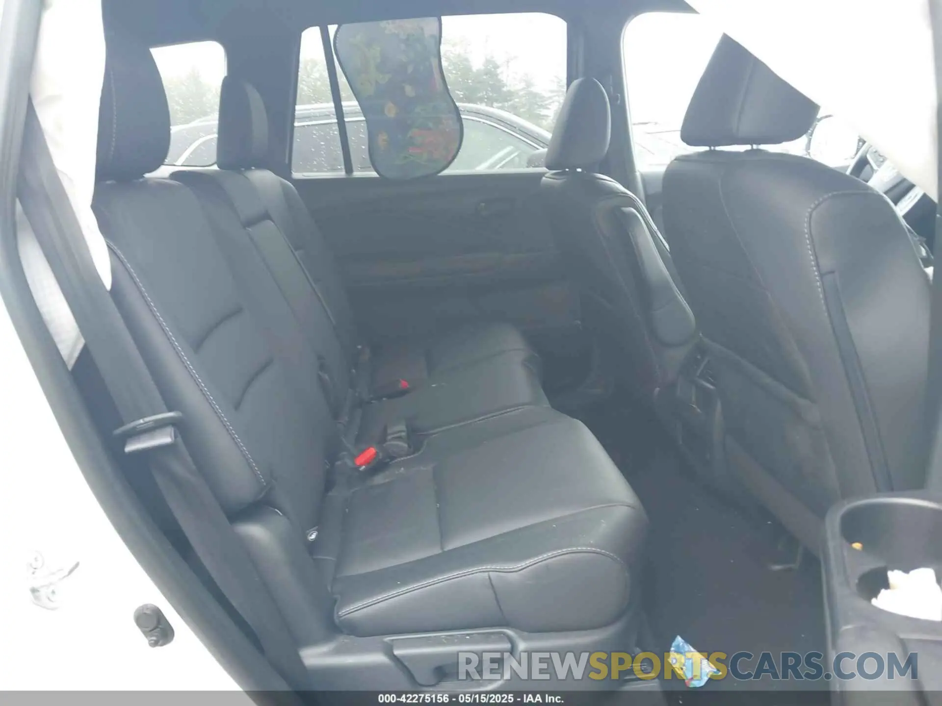 8 Photograph of a damaged car 5FNYF8H5XPB005136 HONDA PASSPORT 2023
