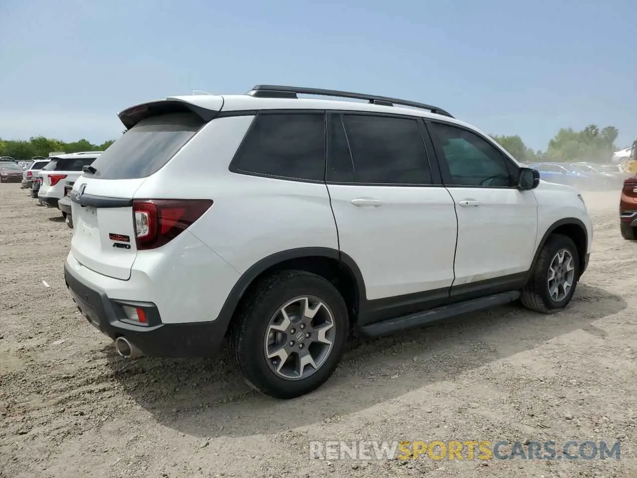 3 Photograph of a damaged car 5FNYF8H62PB040553 HONDA PASSPORT 2023