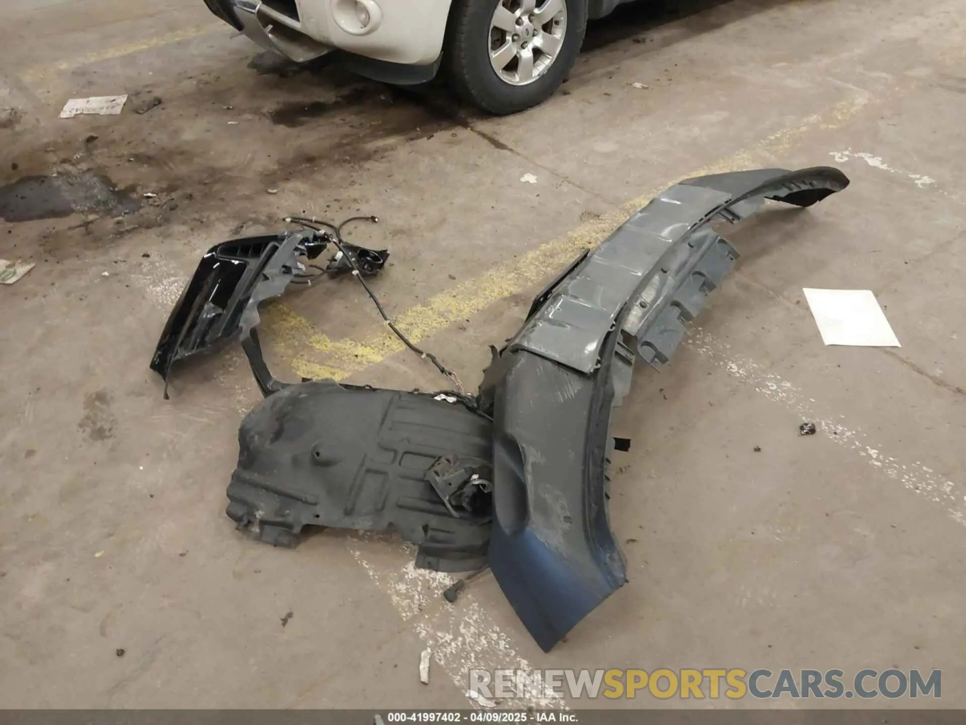 12 Photograph of a damaged car 5FNYF8H64PB016819 HONDA PASSPORT 2023