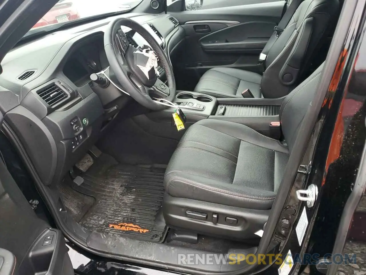 7 Photograph of a damaged car 5FNYF8H65PB000869 HONDA PASSPORT 2023