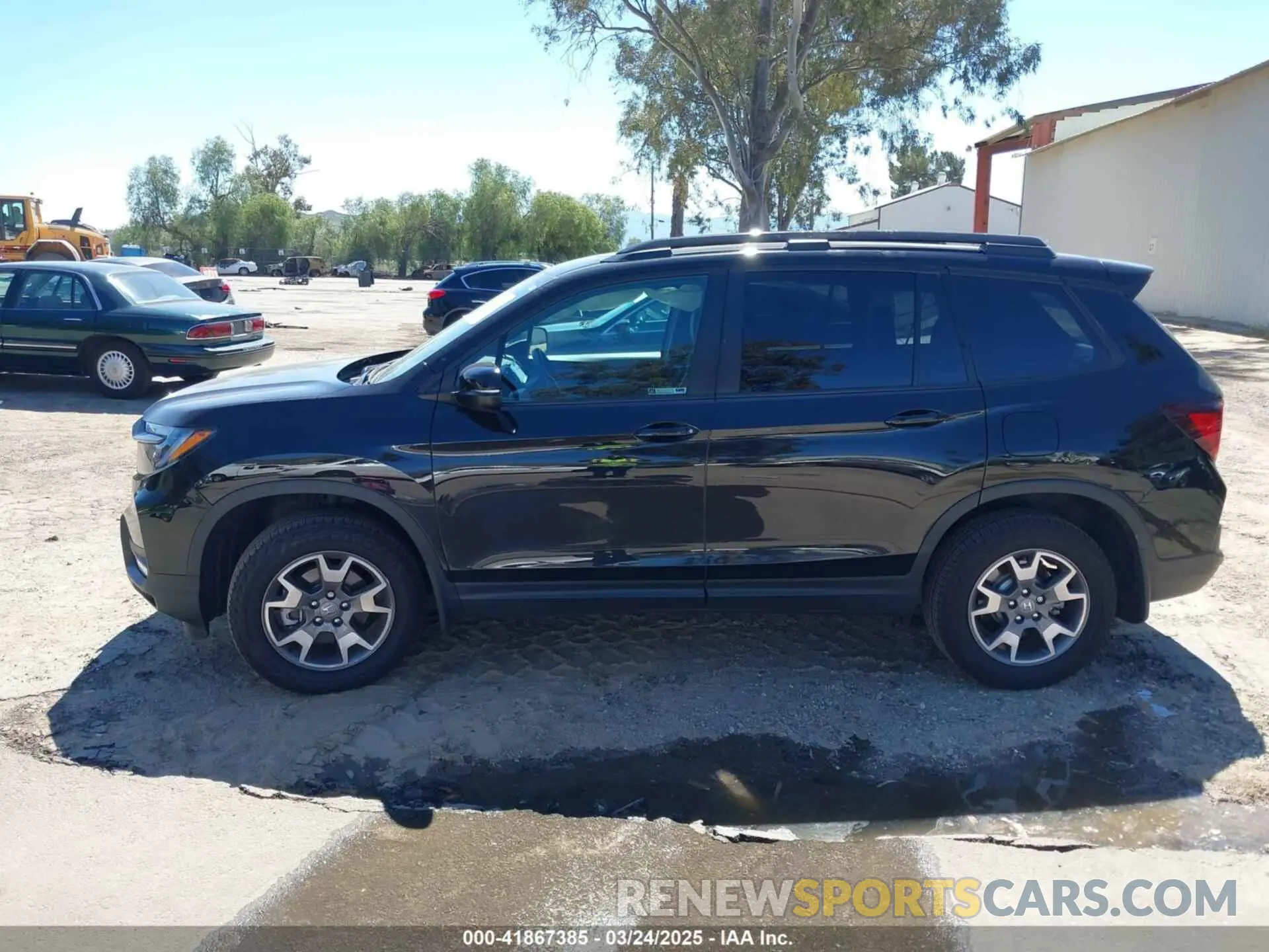 14 Photograph of a damaged car 5FNYF8H65PB026968 HONDA PASSPORT 2023