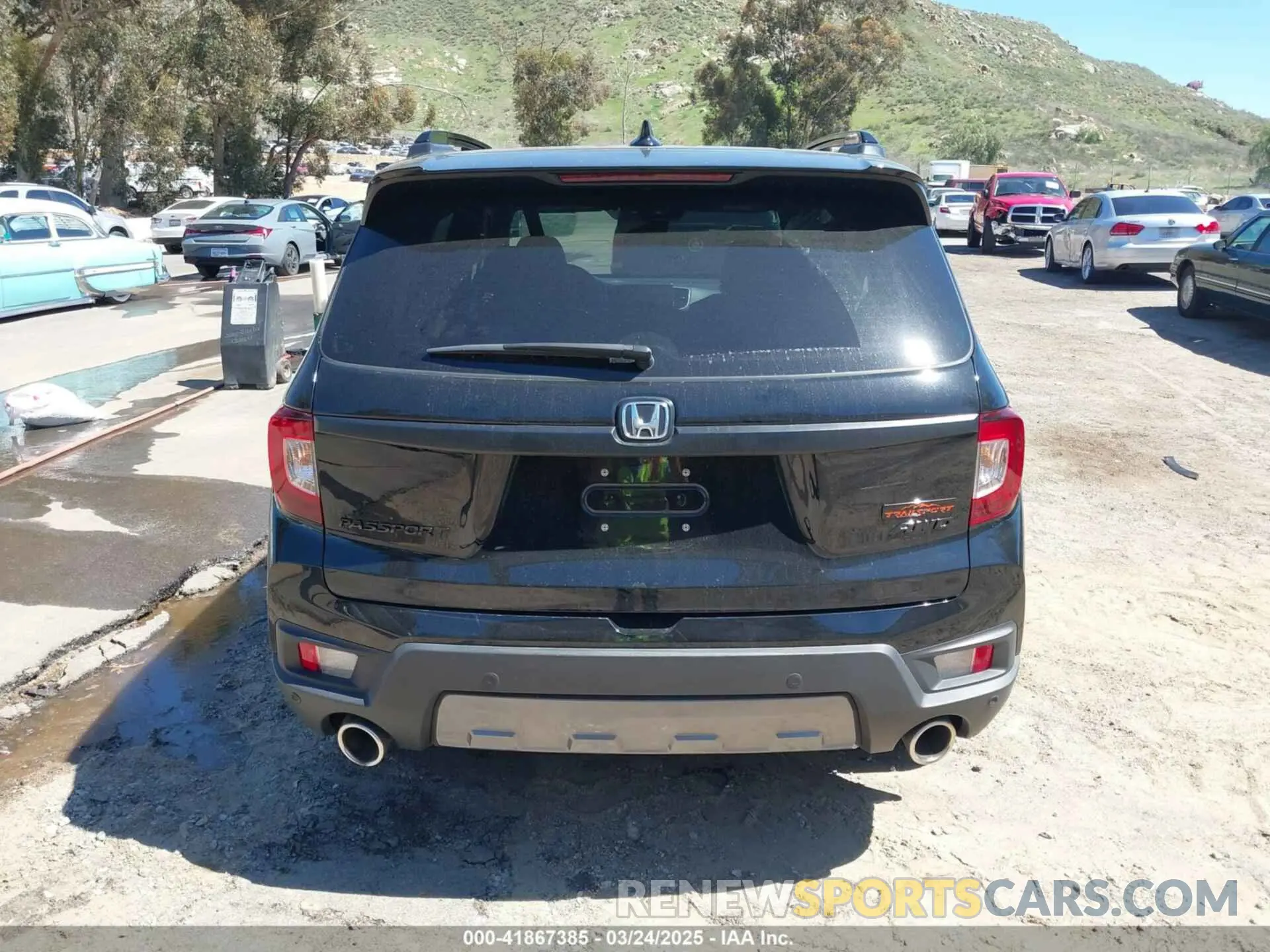 16 Photograph of a damaged car 5FNYF8H65PB026968 HONDA PASSPORT 2023