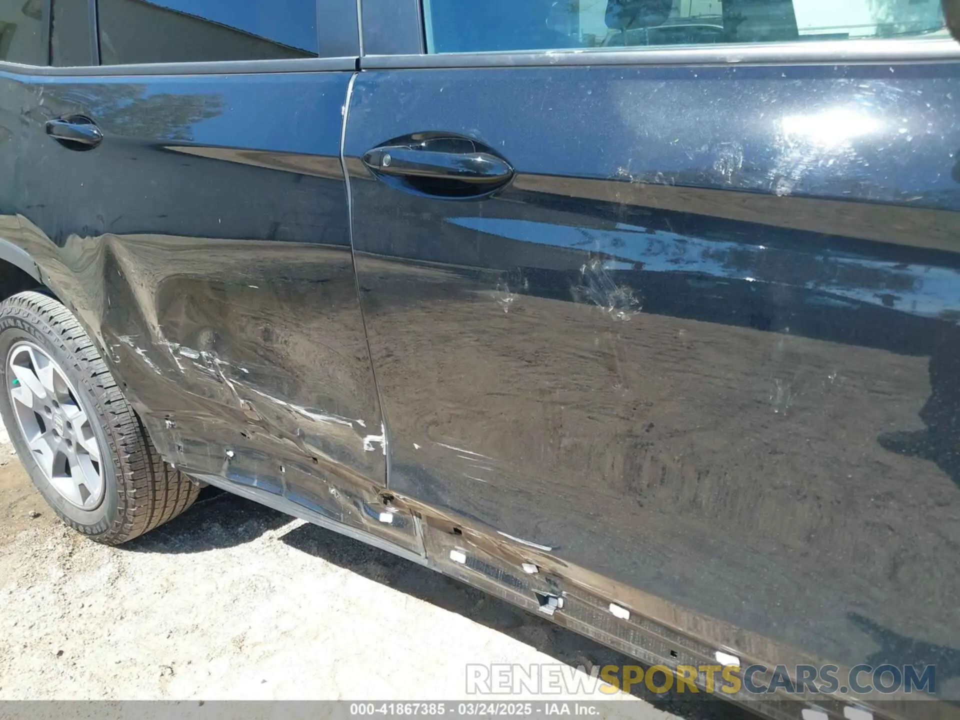 6 Photograph of a damaged car 5FNYF8H65PB026968 HONDA PASSPORT 2023