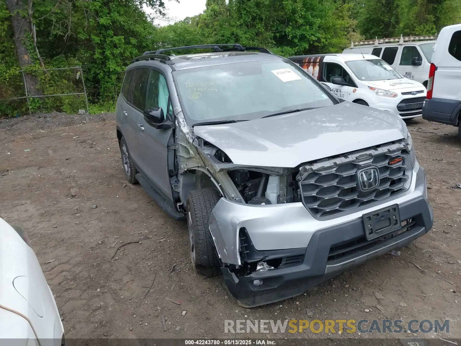 1 Photograph of a damaged car 5FNYF8H66PB024923 HONDA PASSPORT 2023