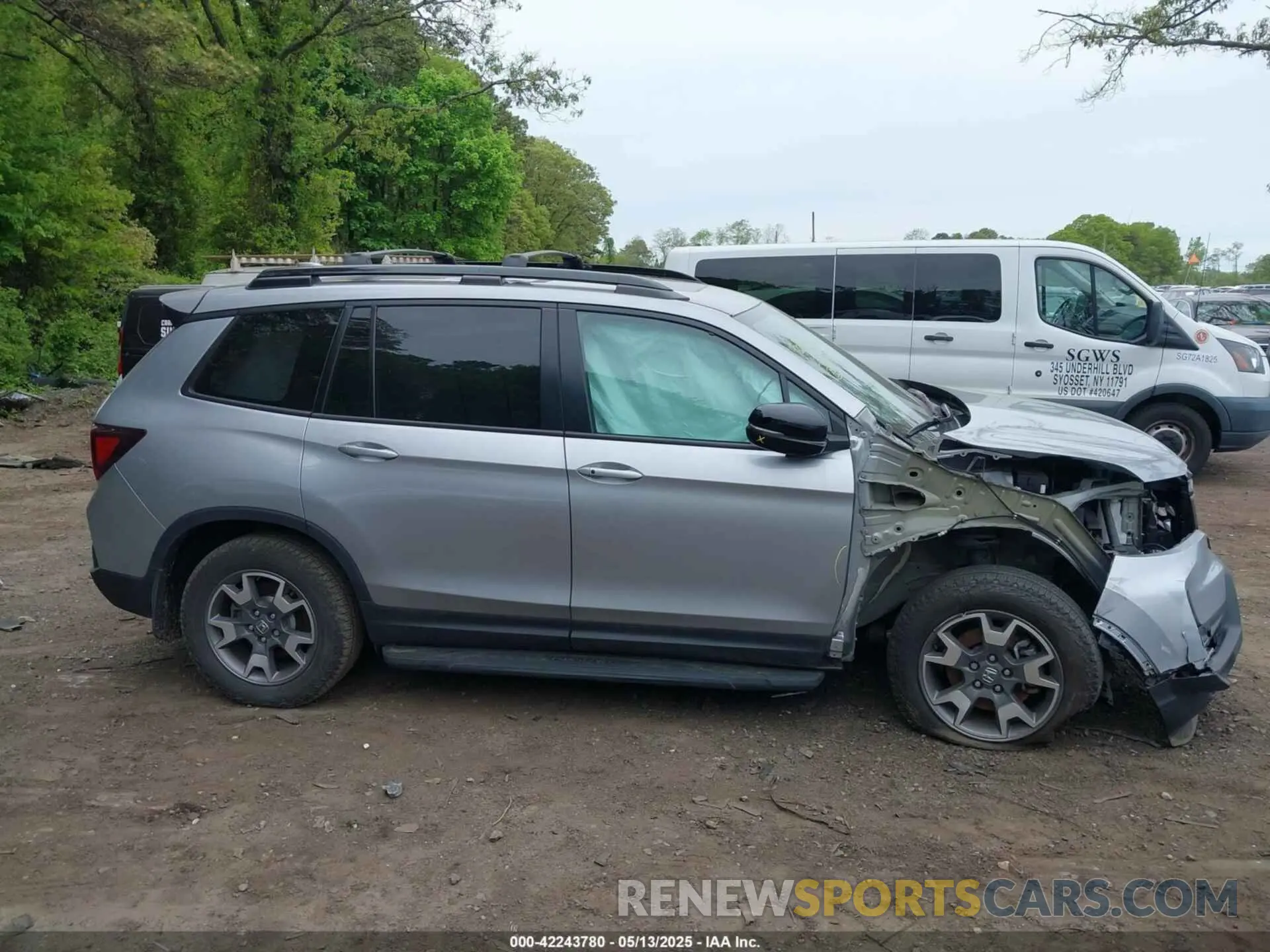 12 Photograph of a damaged car 5FNYF8H66PB024923 HONDA PASSPORT 2023