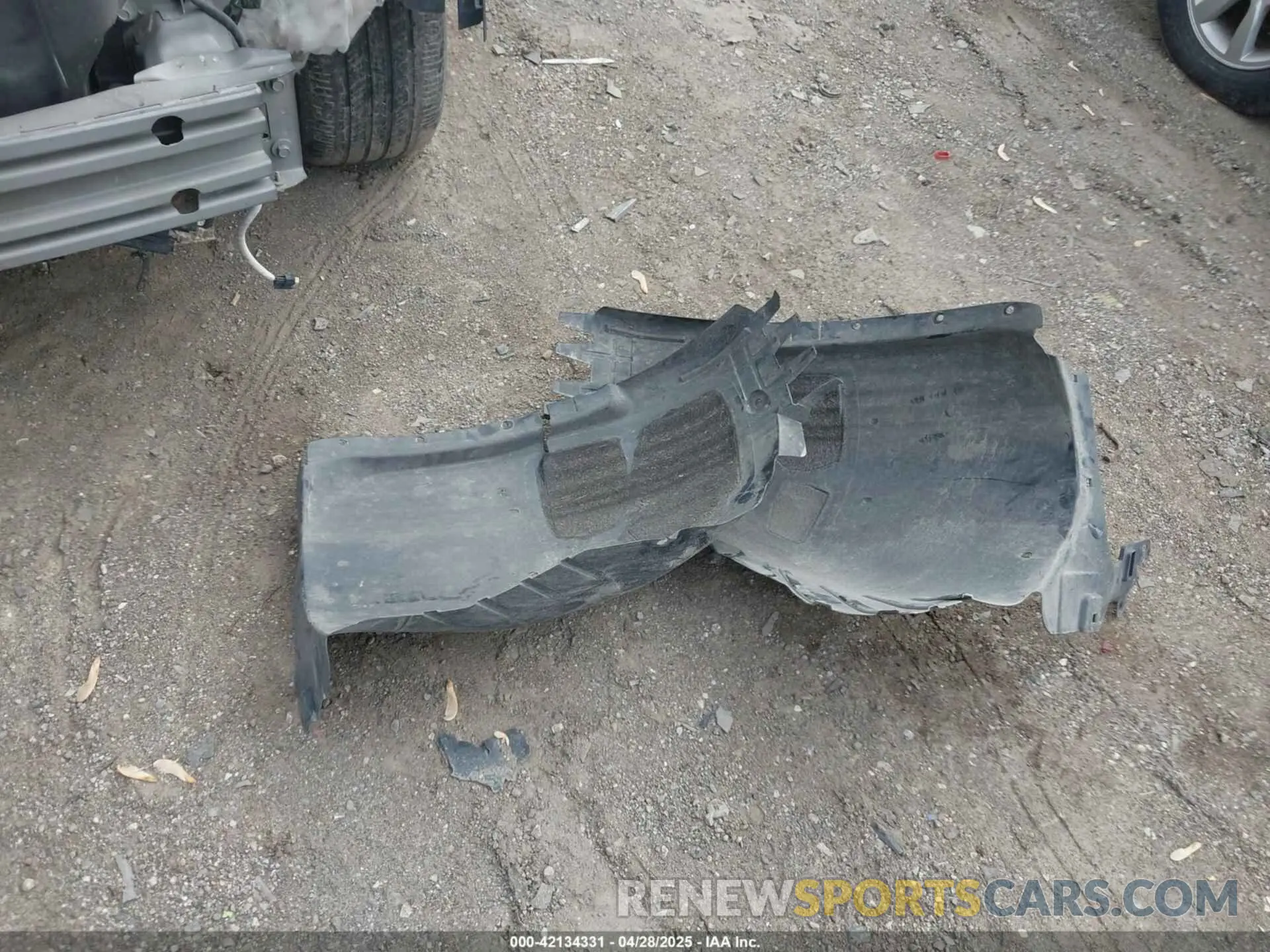 12 Photograph of a damaged car 5FNYF8H6XPB044222 HONDA PASSPORT 2023