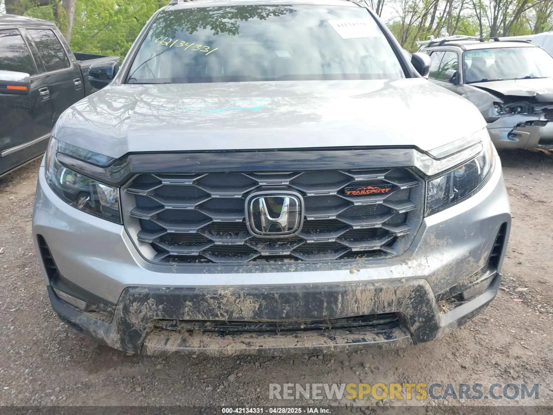 13 Photograph of a damaged car 5FNYF8H6XPB044222 HONDA PASSPORT 2023