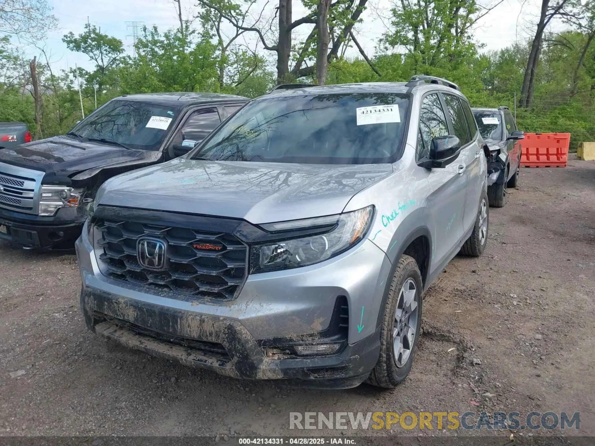 2 Photograph of a damaged car 5FNYF8H6XPB044222 HONDA PASSPORT 2023